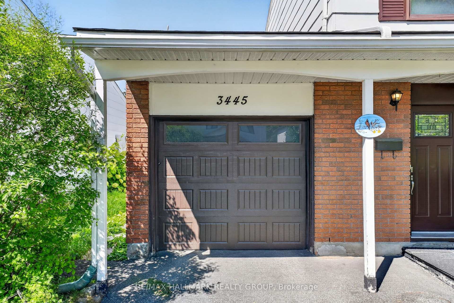 Photo 2 of 3445 Southgate Road, Ottawa, South Keys — HOMEH