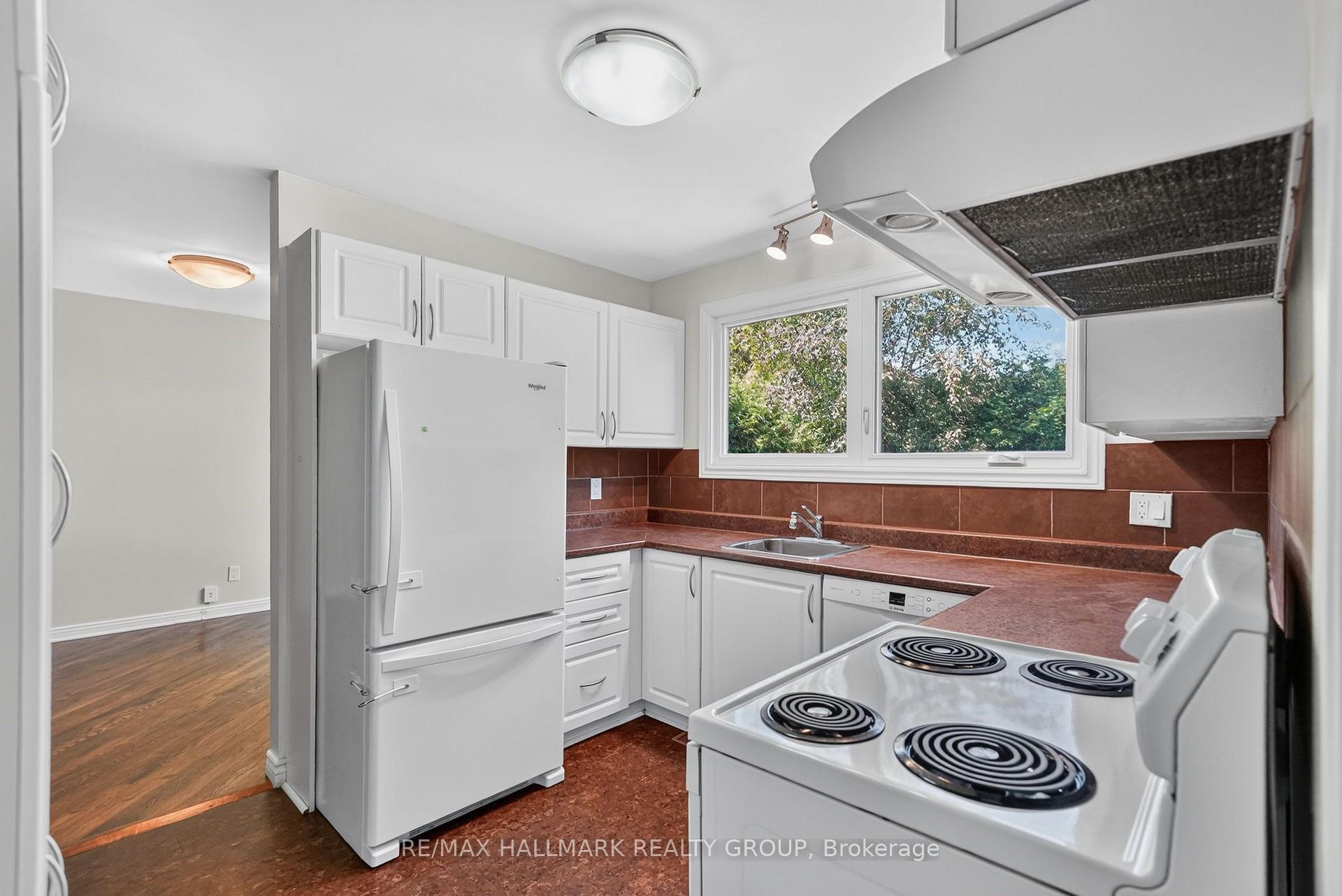 Photo 11 of 3445 Southgate Road, Ottawa, South Keys — HOMEH