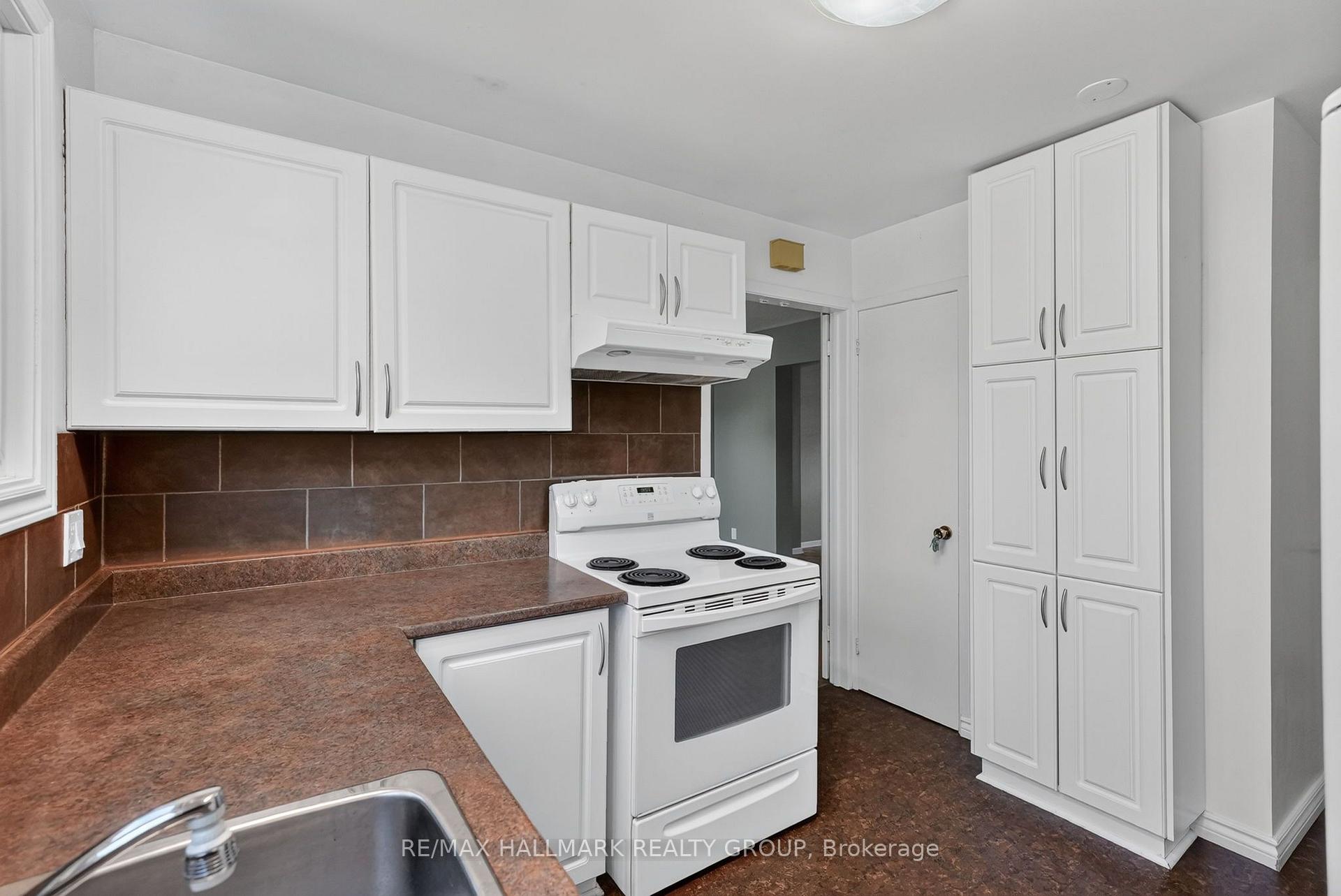 Photo 12 of 3445 Southgate Road, Ottawa, South Keys — HOMEH
