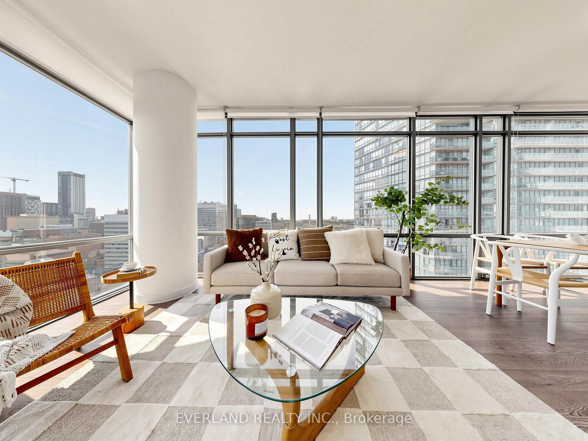 Photo 9 of Unit 2303, 38 Grenville Street, Toronto, Bay Street Corridor — HOMEH