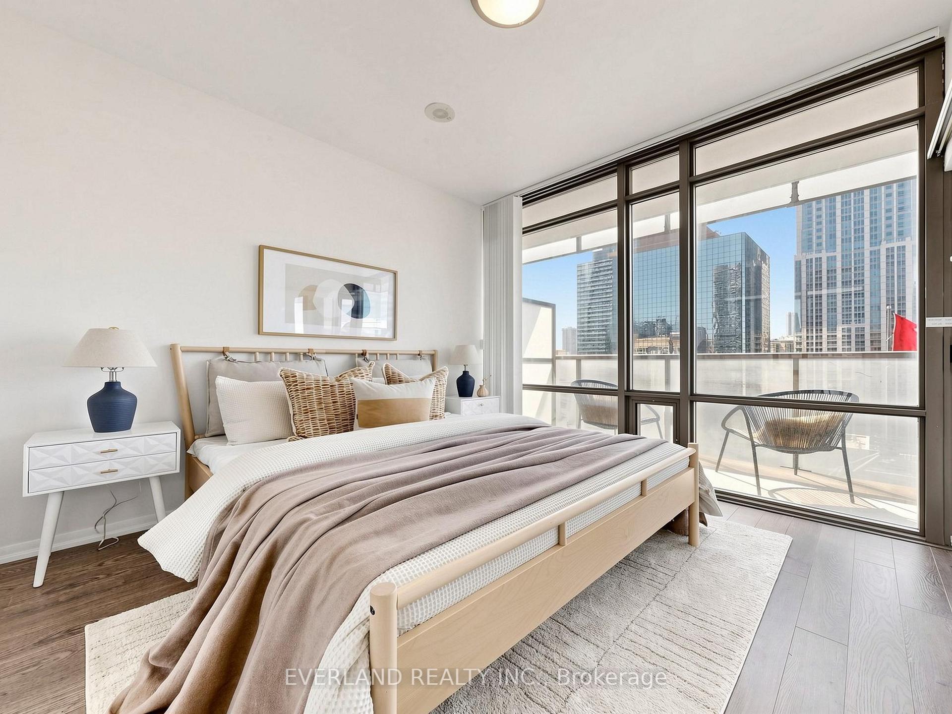 Photo 16 of Unit 2303, 38 Grenville Street, Toronto, Bay Street Corridor — HOMEH
