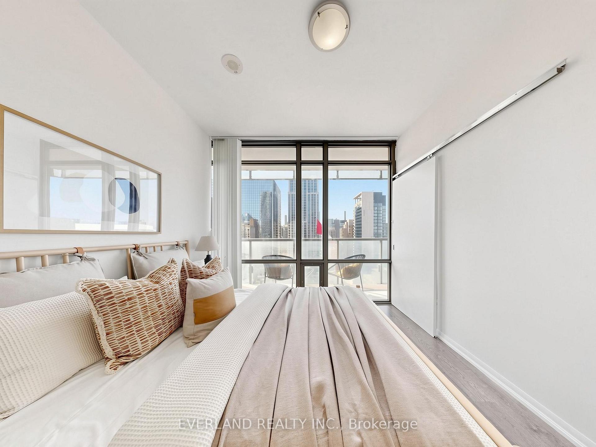 Photo 18 of Unit 2303, 38 Grenville Street, Toronto, Bay Street Corridor — HOMEH