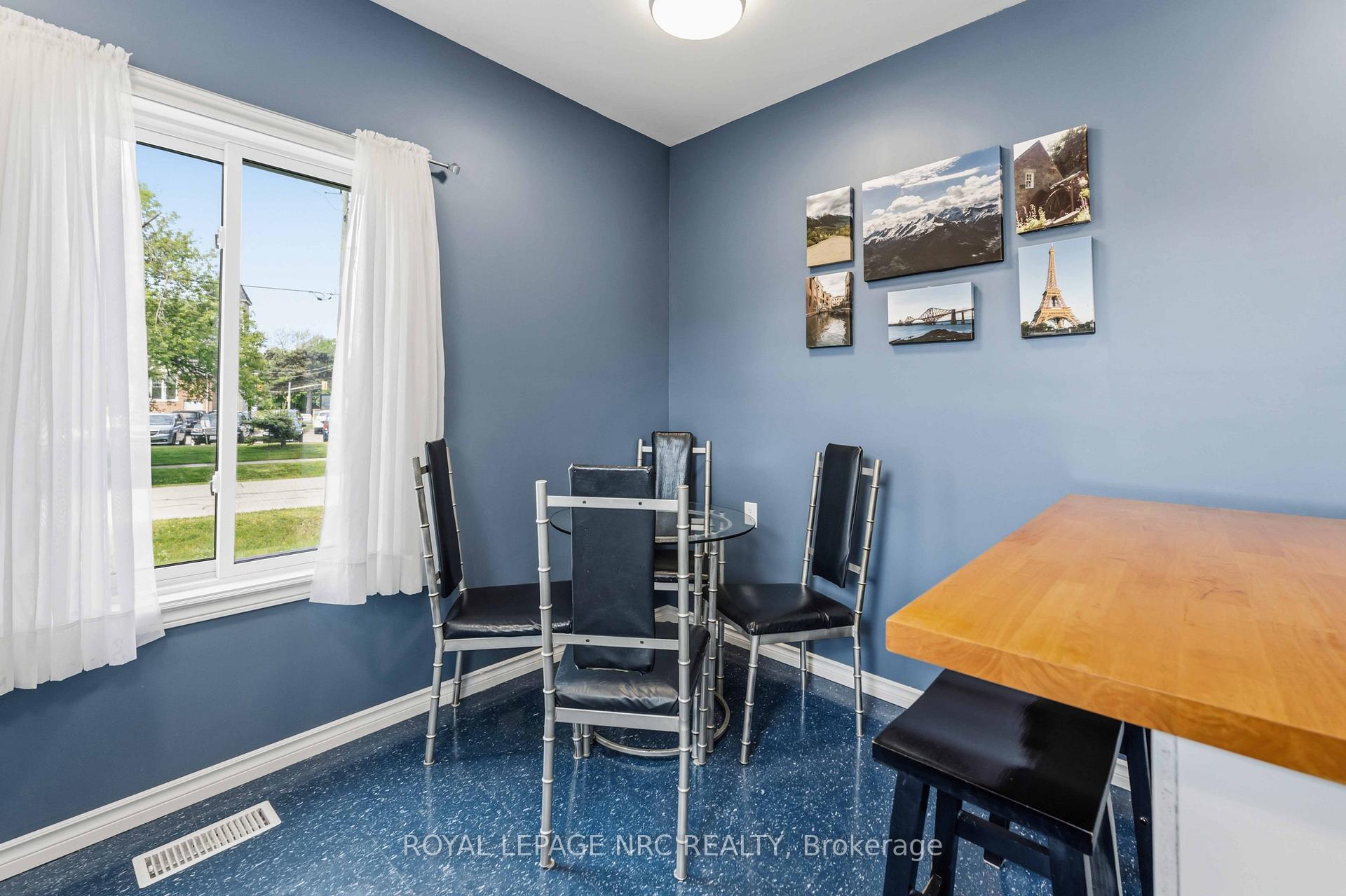 Photo 14 of 304 Scott Street S, St. Catharines, Fairview — HOMEH