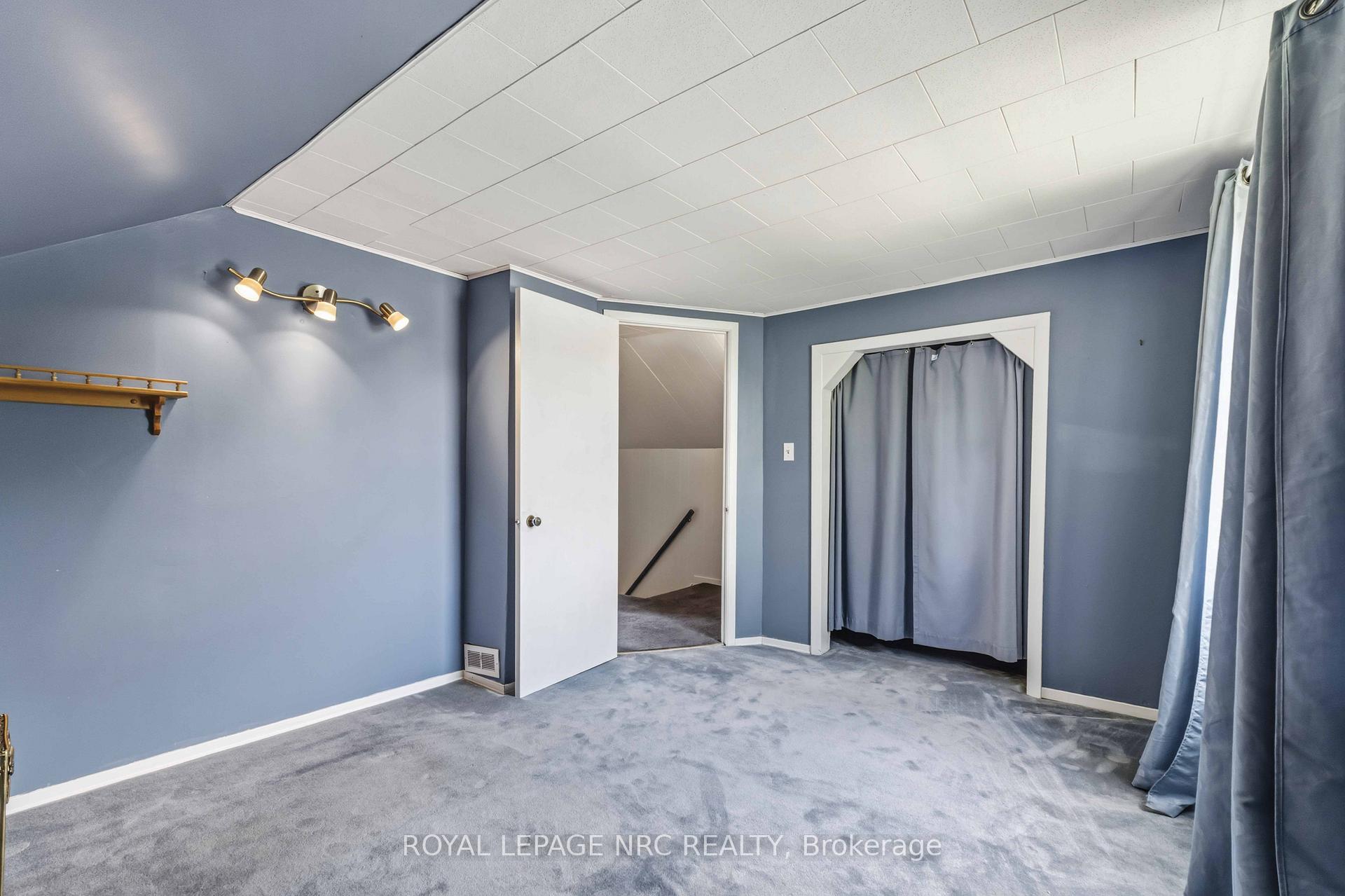 Photo 20 of 304 Scott Street S, St. Catharines, Fairview — HOMEH