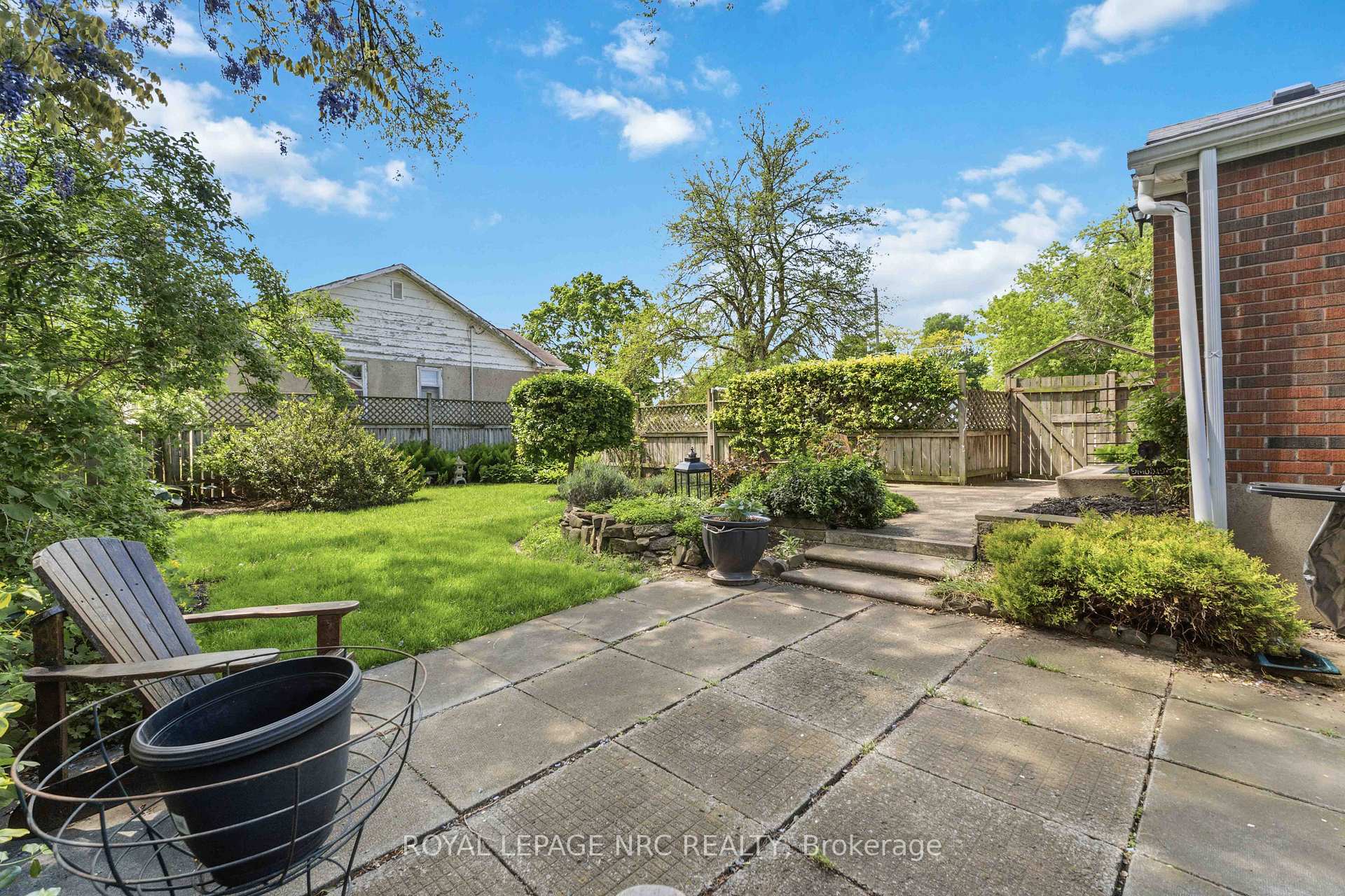Photo 28 of 304 Scott Street S, St. Catharines, Fairview — HOMEH