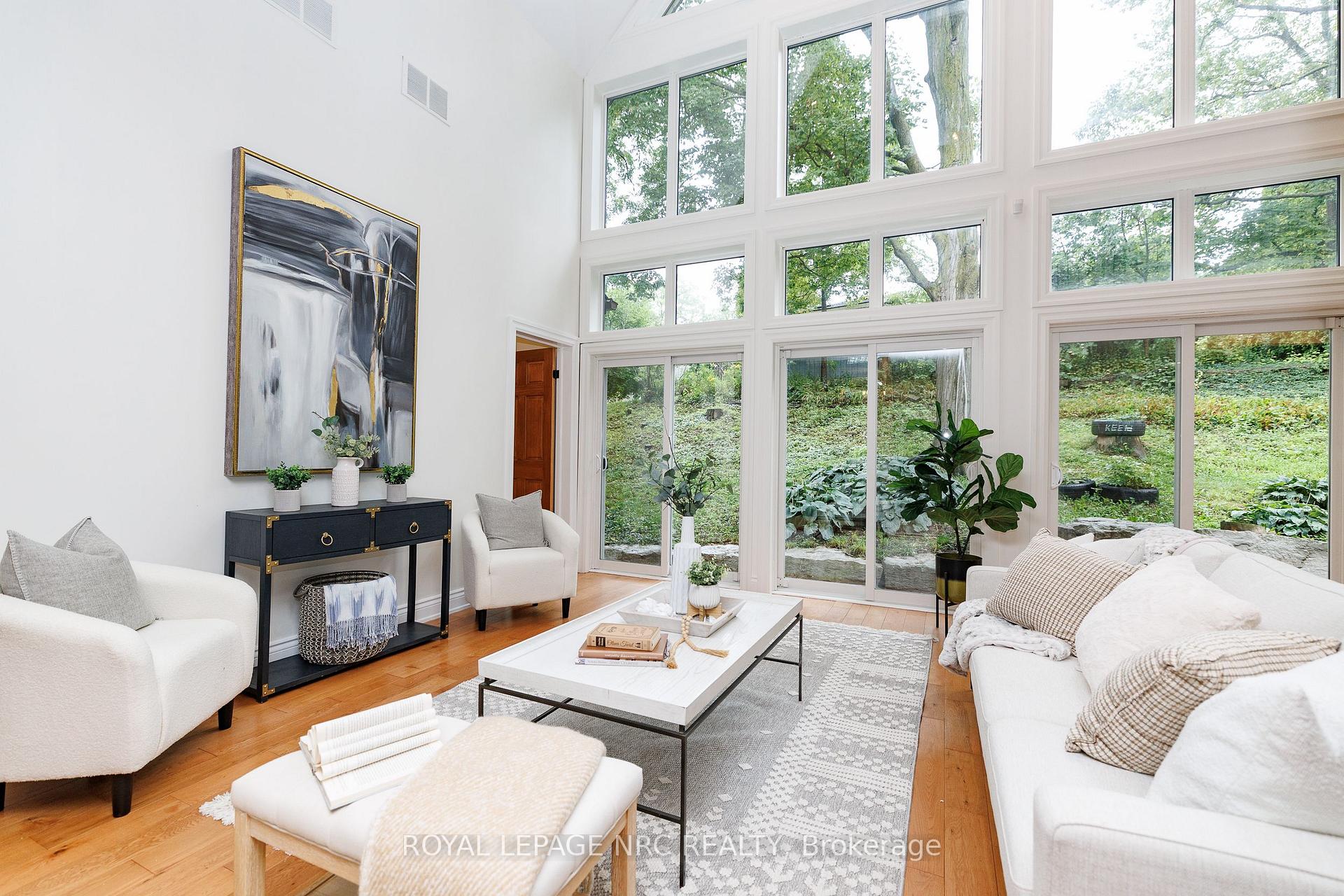 Photo 6 of 50 Tremont Drive, St. Catharines, Glendale/Glenridge — HOMEH
