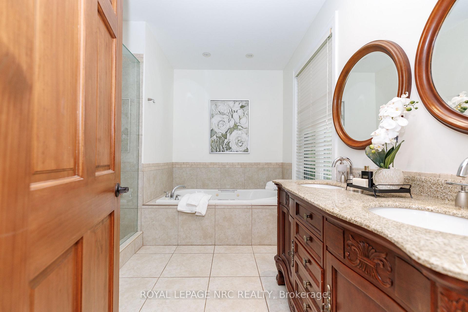 Photo 26 of 50 Tremont Drive, St. Catharines, Glendale/Glenridge — HOMEH