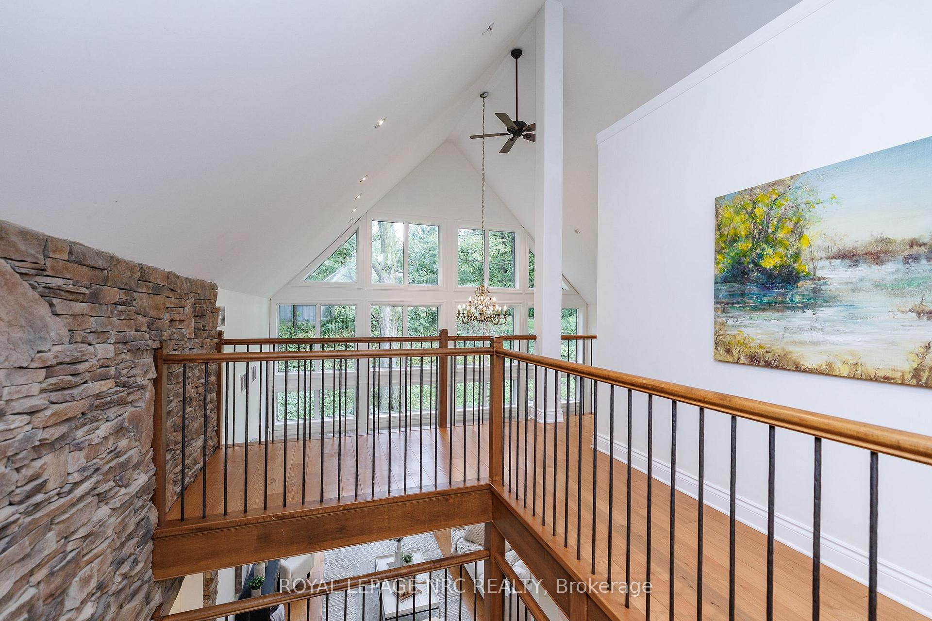 Photo 32 of 50 Tremont Drive, St. Catharines, Glendale/Glenridge — HOMEH