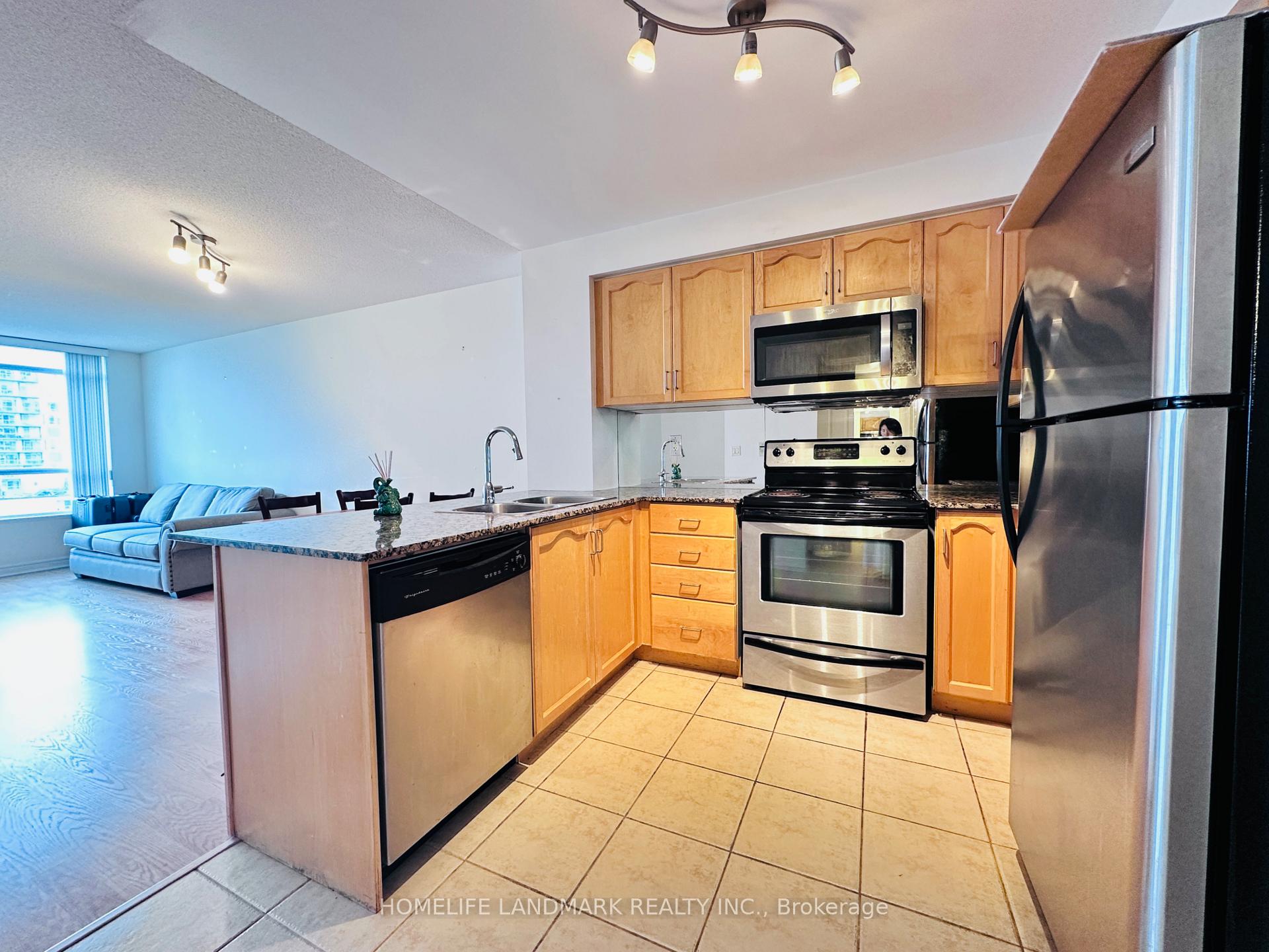 Photo 4 of Unit 1802, 212 Eglinton Avenue E, Toronto, Mount Pleasant West — HOMEH