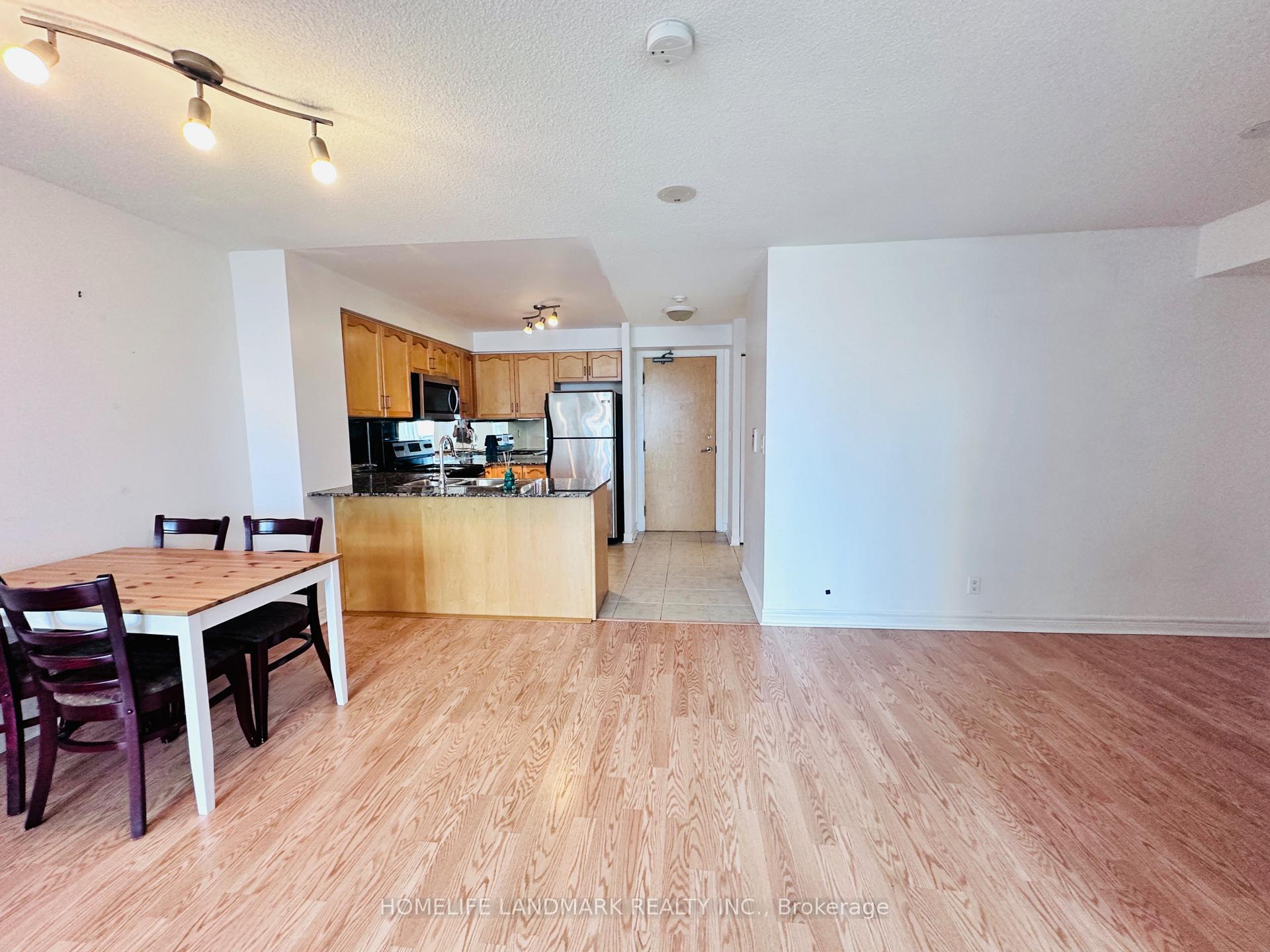 Photo 13 of Unit 1802, 212 Eglinton Avenue E, Toronto, Mount Pleasant West — HOMEH