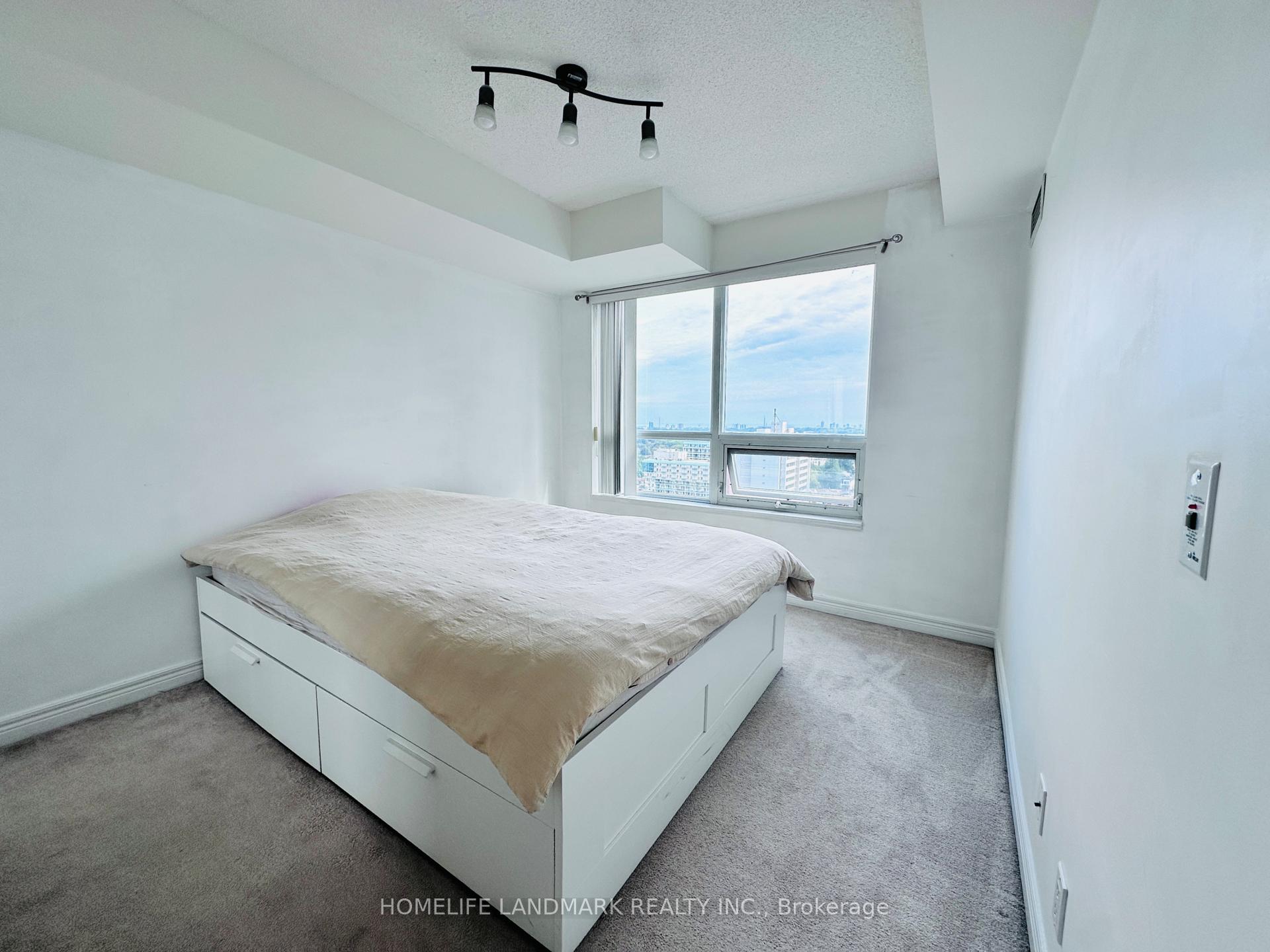 Photo 14 of Unit 1802, 212 Eglinton Avenue E, Toronto, Mount Pleasant West — HOMEH