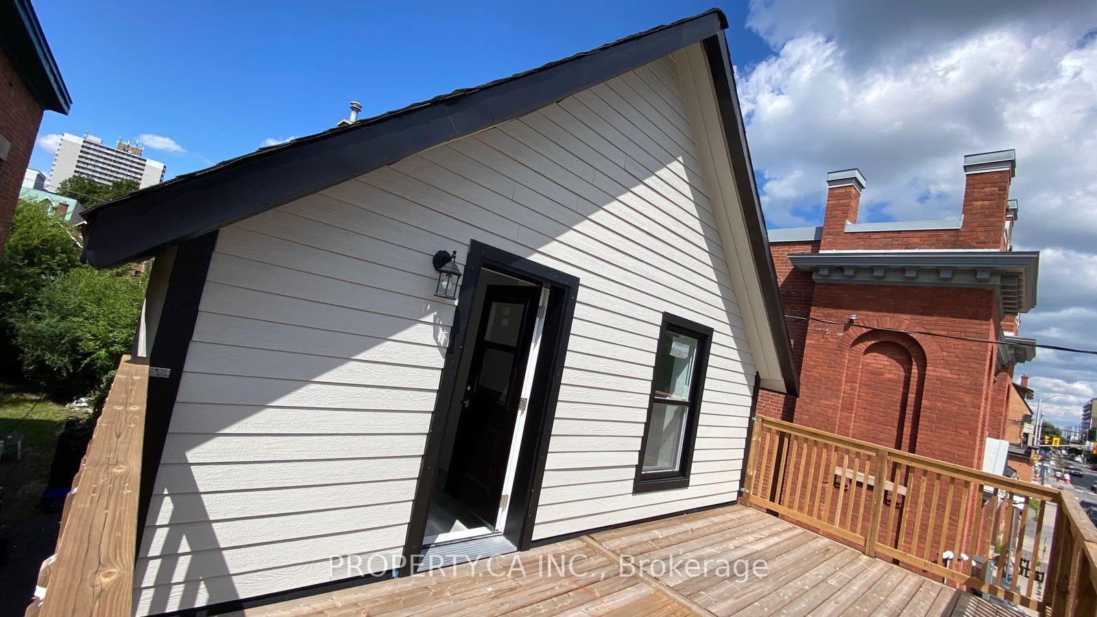 Front of Unit A, 395 Gladstone Avenue