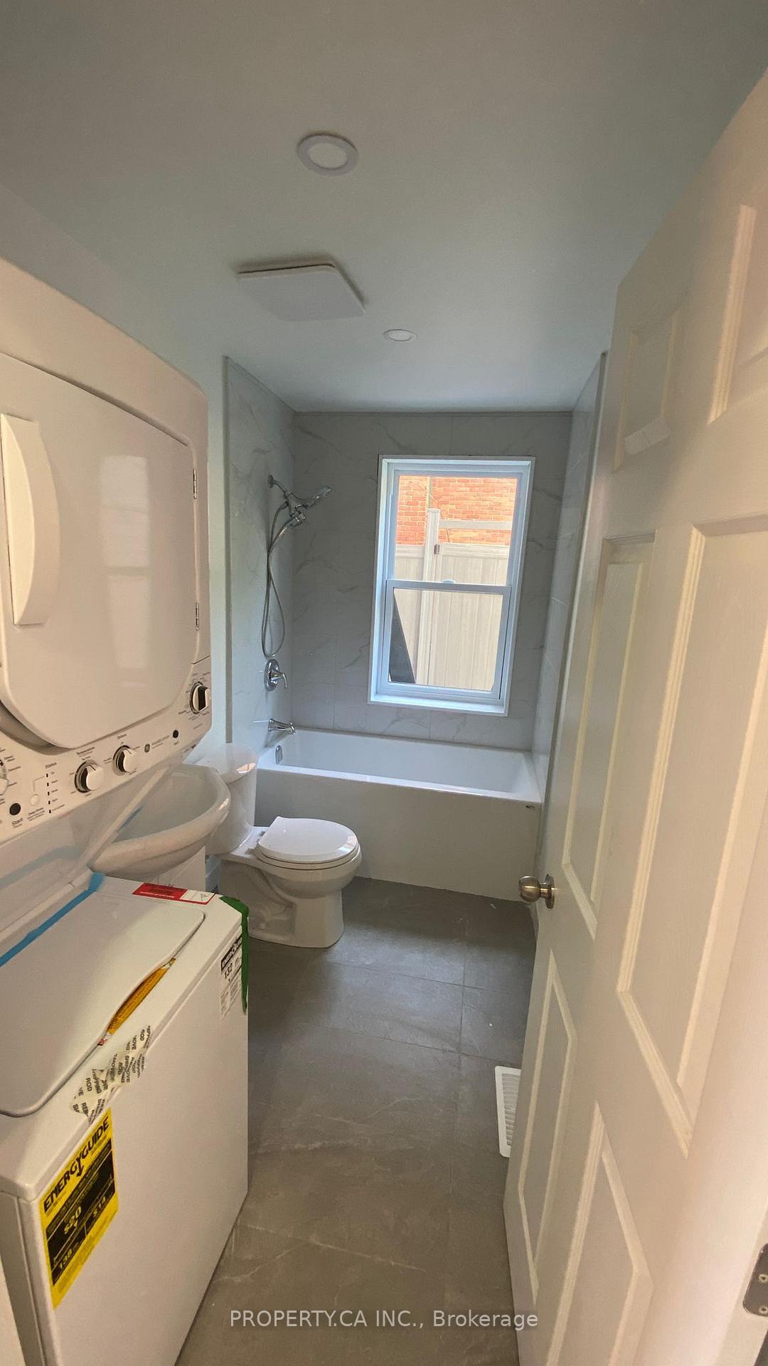 Photo 5 of Unit B, 395 Gladstone Avenue, Ottawa, Ottawa Centre — HOMEH