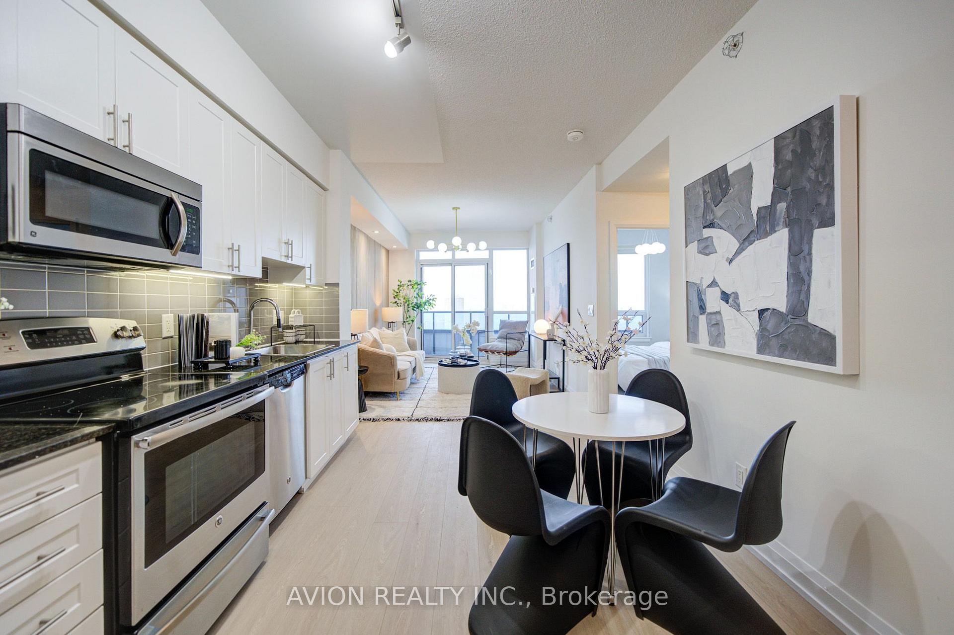 Photo 7 of Unit 2409, 7171 Yonge Street, Markham, Thornhill — HOMEH