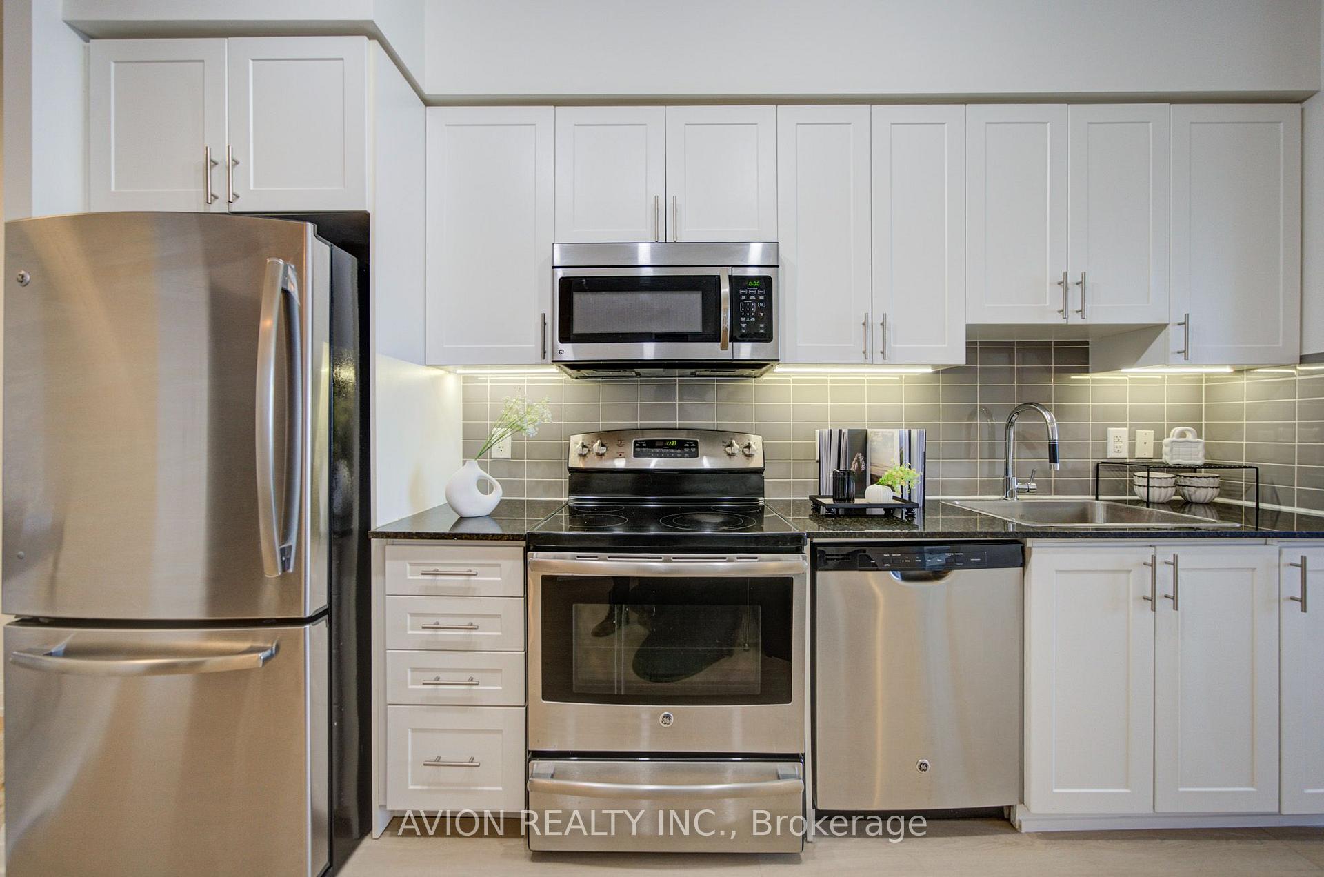Photo 10 of Unit 2409, 7171 Yonge Street, Markham, Thornhill — HOMEH
