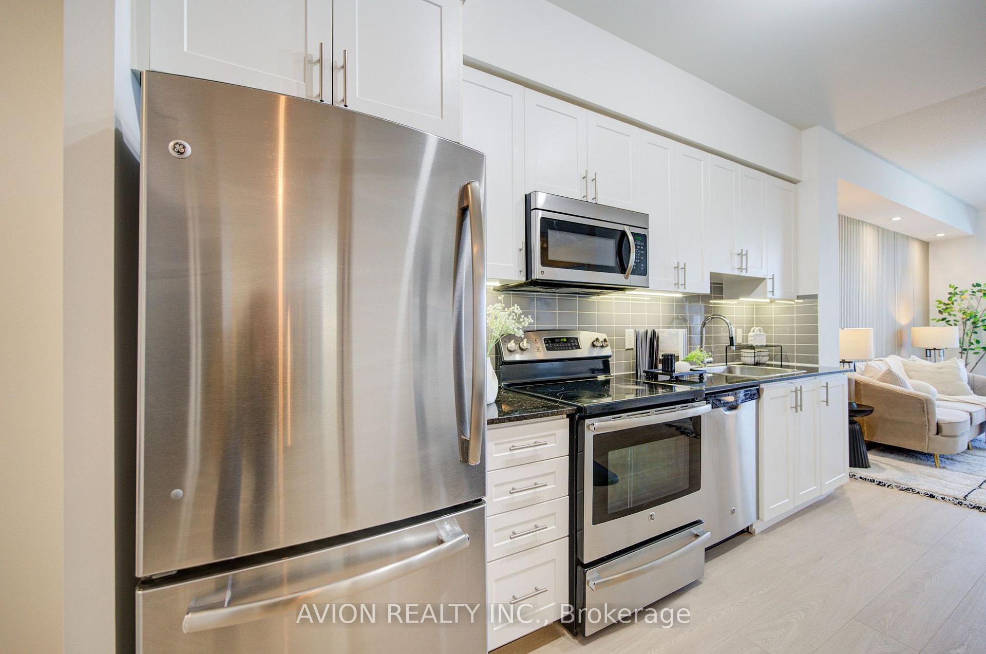 Photo 11 of Unit 2409, 7171 Yonge Street, Markham, Thornhill — HOMEH