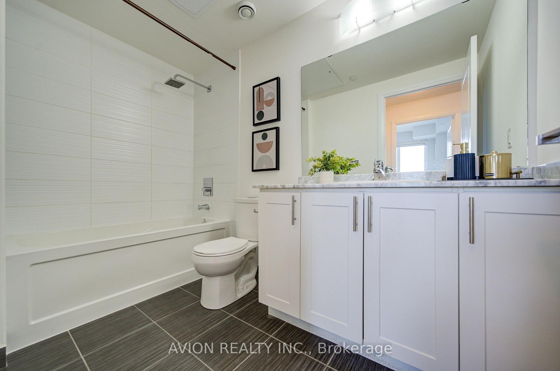 Photo 17 of Unit 2409, 7171 Yonge Street, Markham, Thornhill — HOMEH