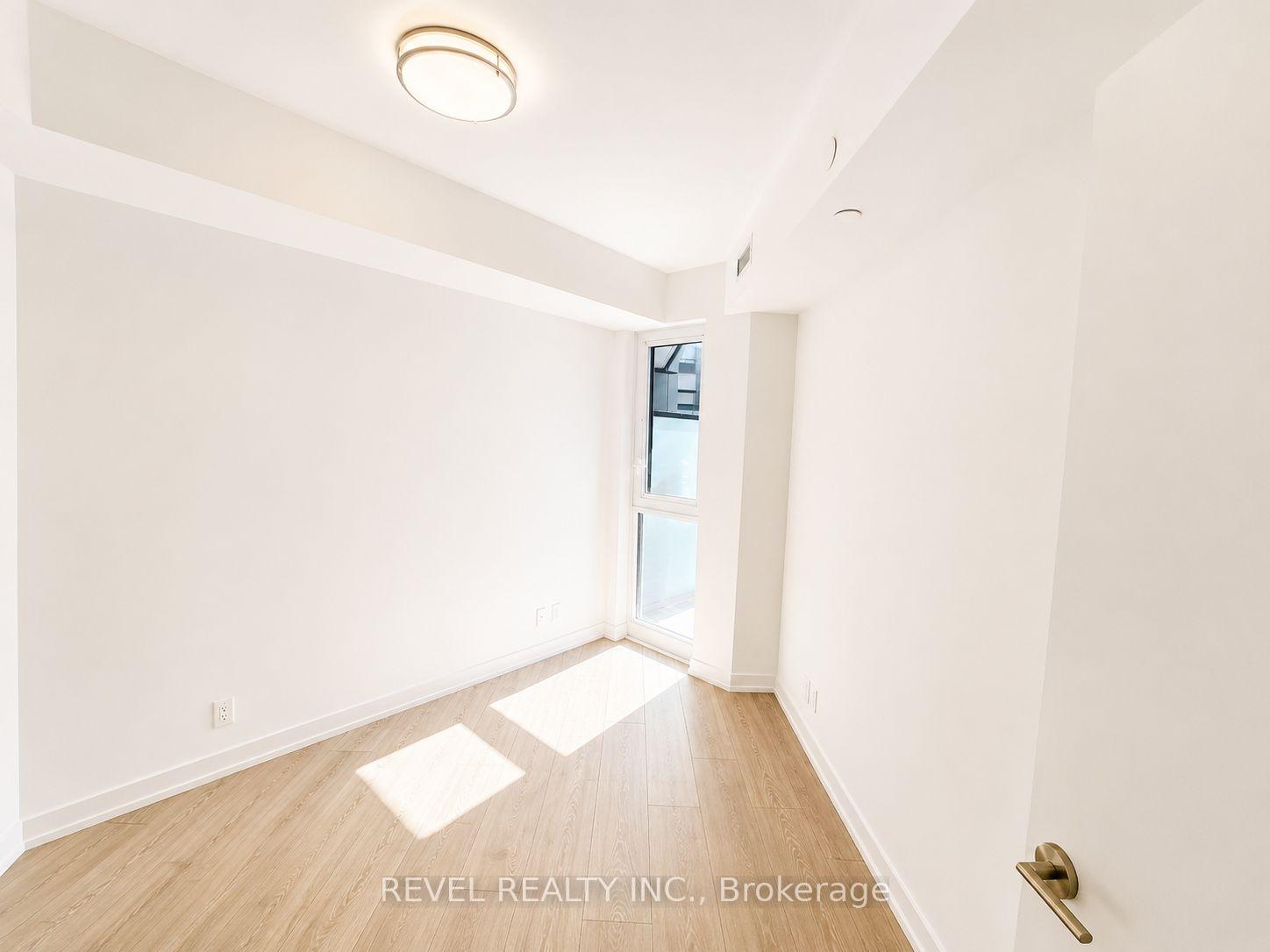 Photo 4 of Unit 1601, 2020 Bathurst Street, Toronto, Humewood-Cedarvale — HOMEH