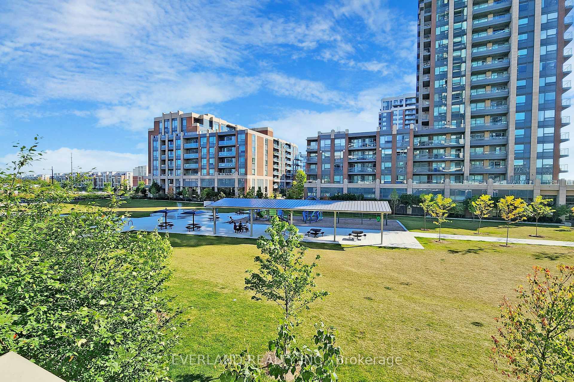 Photo 8 of Unit 206, 15 Water Walk Drive, Markham, Unionville — HOMEH