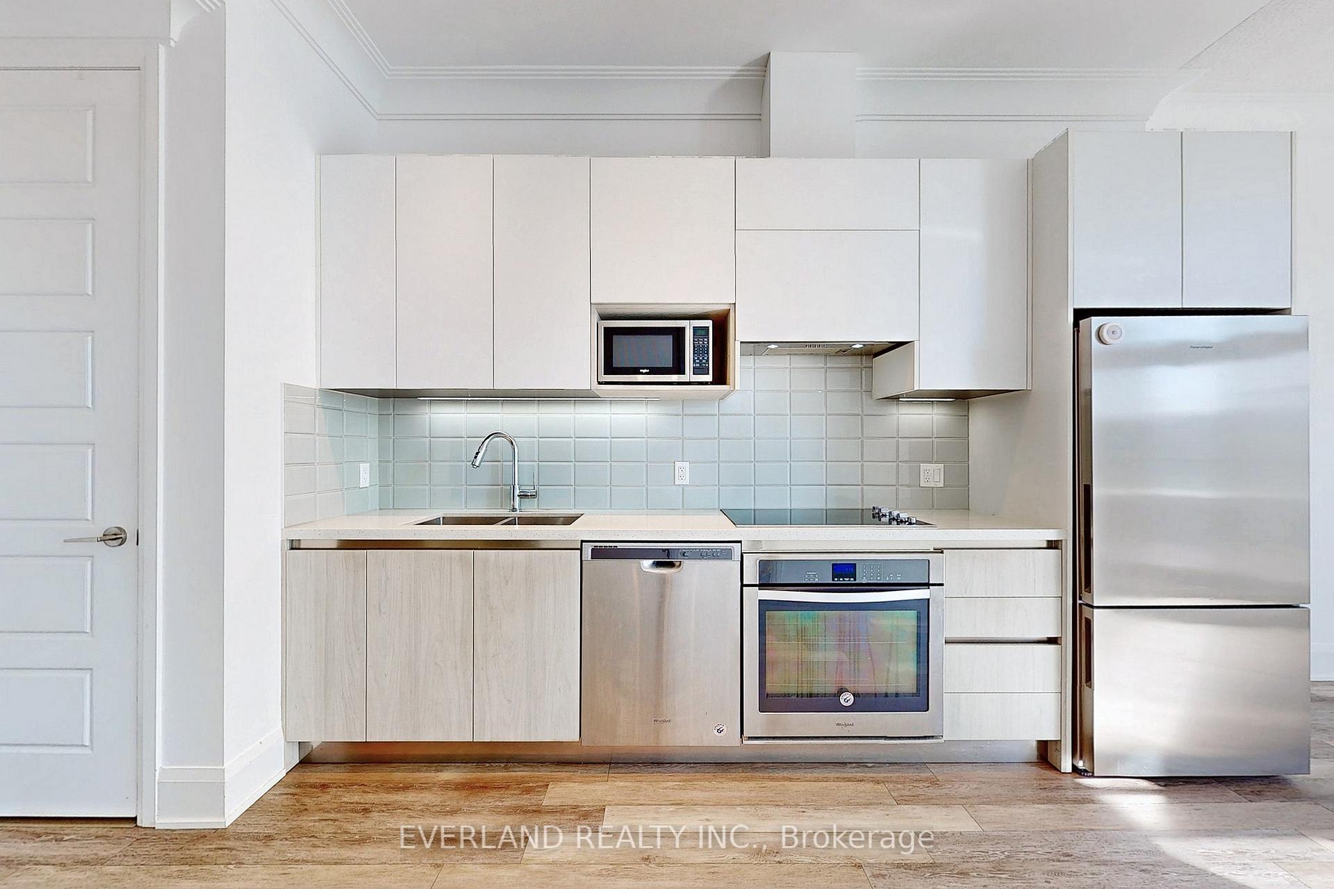 Photo 13 of Unit 206, 15 Water Walk Drive, Markham, Unionville — HOMEH