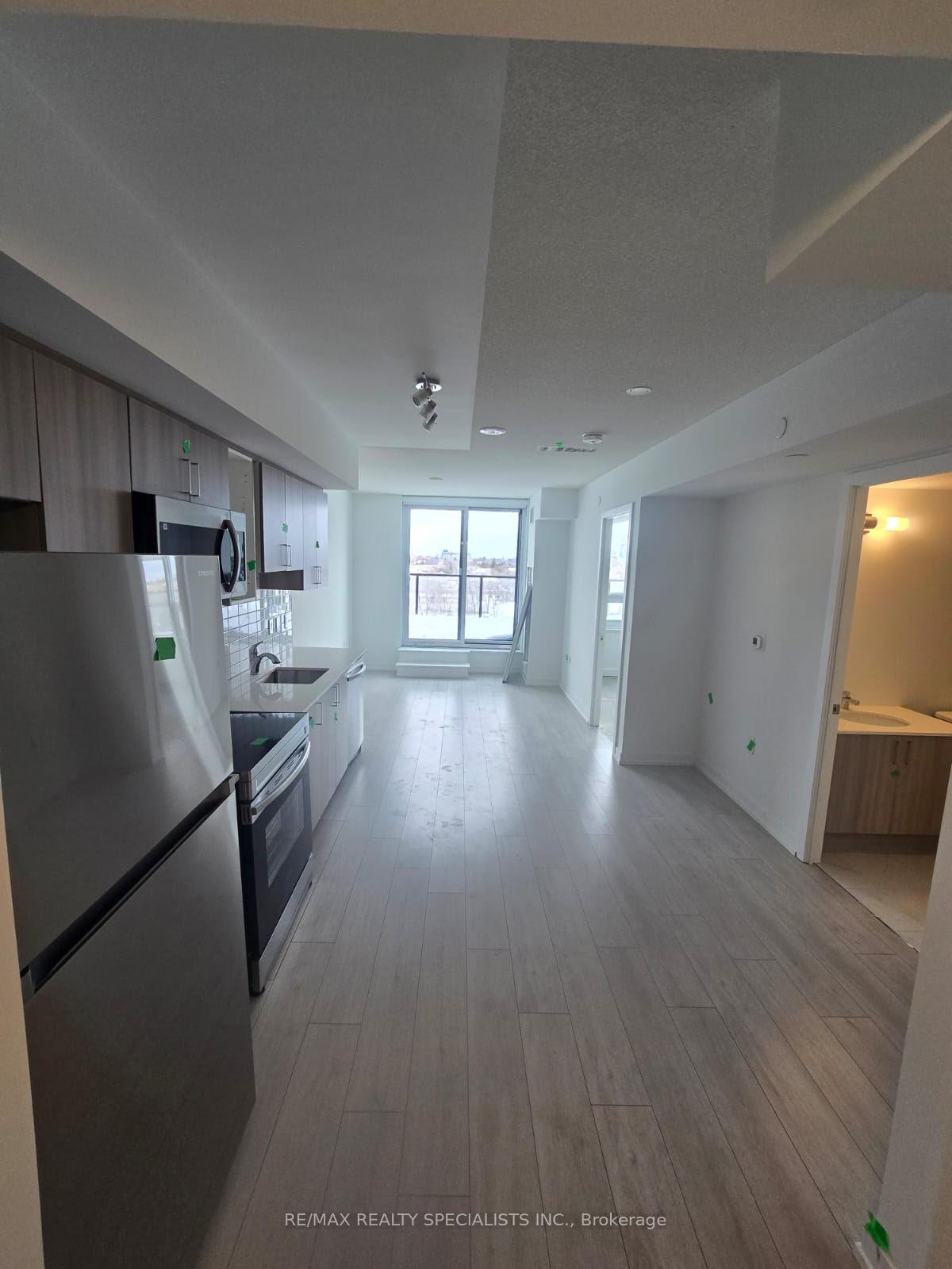 Photo 4 of Unit 809, 556 Marlee Avenue, North York, Yorkdale-Glen Park — HOMEH