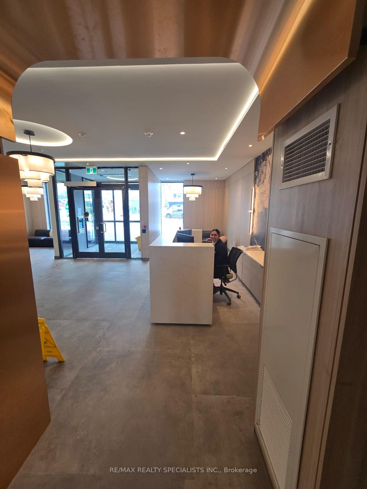 Photo 13 of Unit 809, 556 Marlee Avenue, North York, Yorkdale-Glen Park — HOMEH