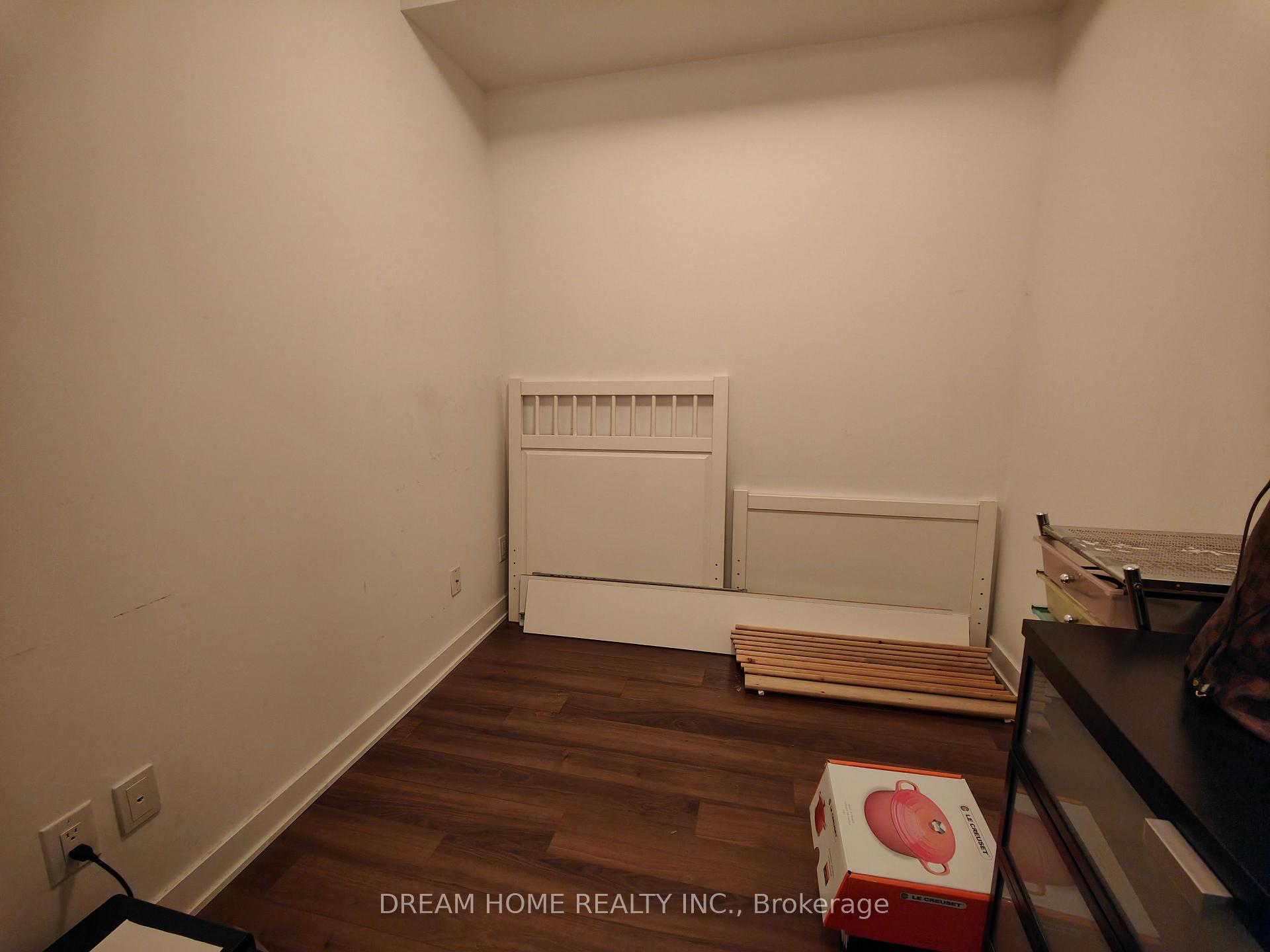 Photo 6 of Unit 1109, 210 Simcoe Street, Toronto, University — HOMEH
