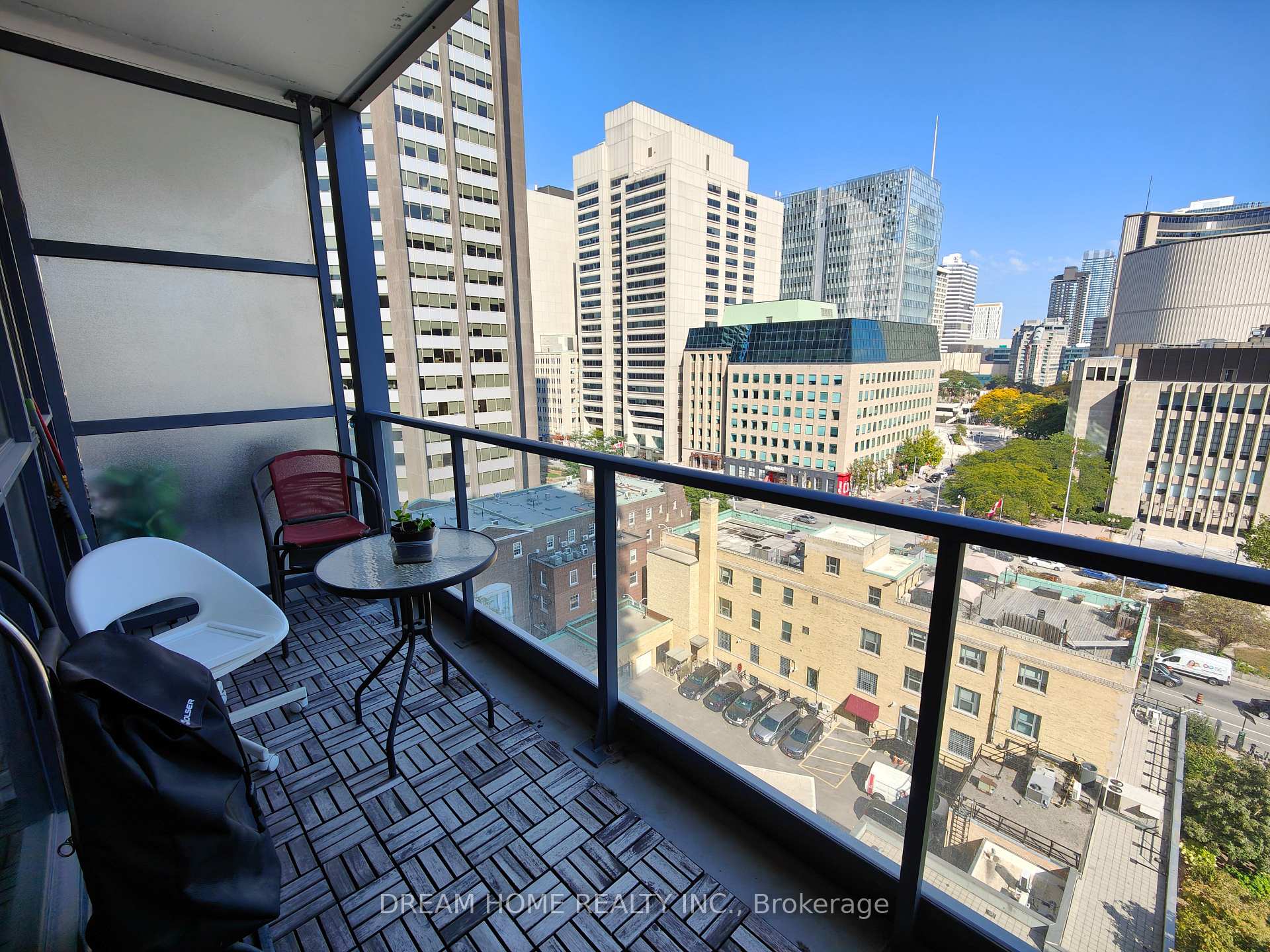 Photo 11 of Unit 1109, 210 Simcoe Street, Toronto, University — HOMEH