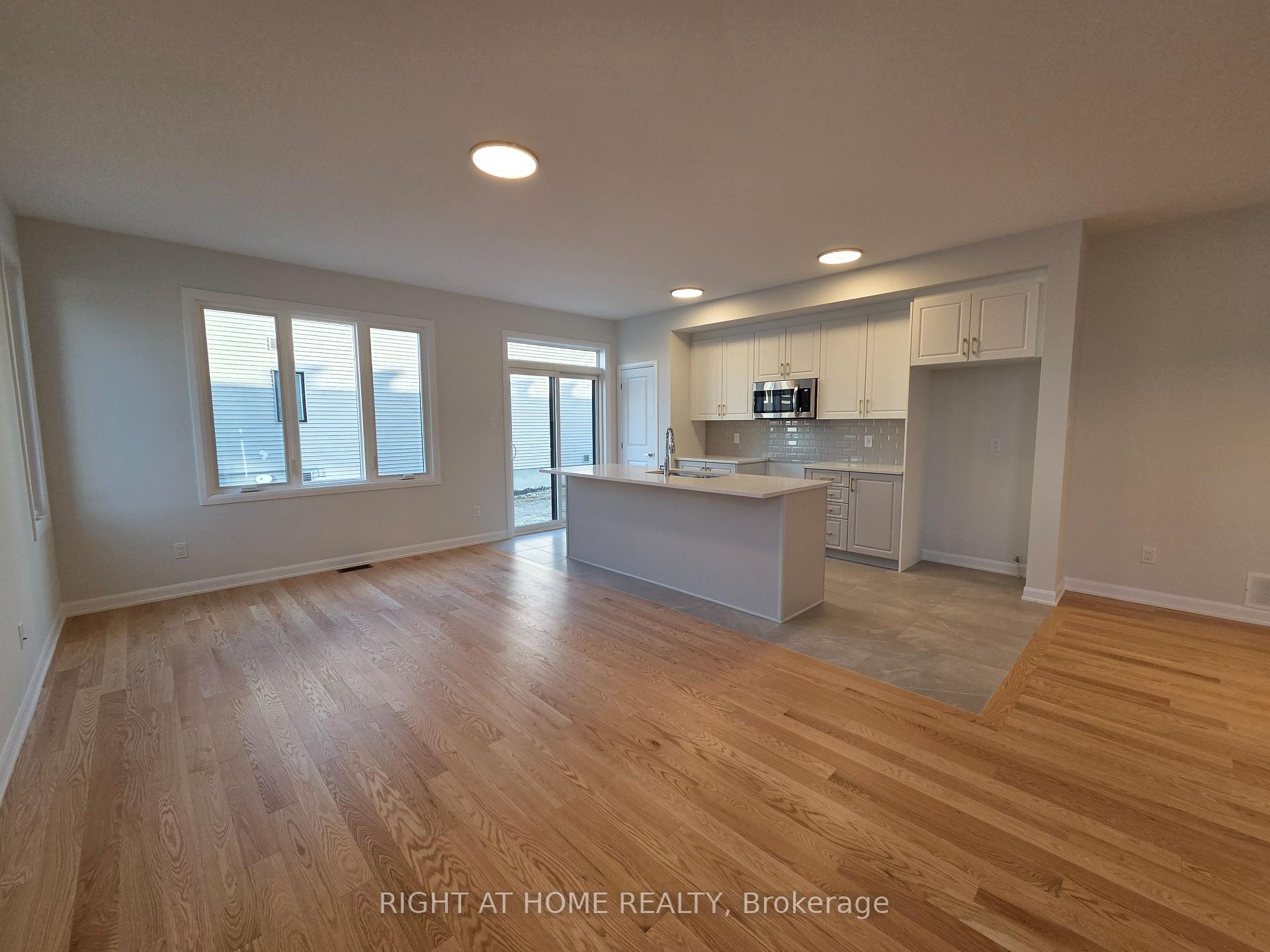 Photo 7 of 232 Bankside Way, Ottawa, Barrhaven - Half Moon Bay — HOMEH
