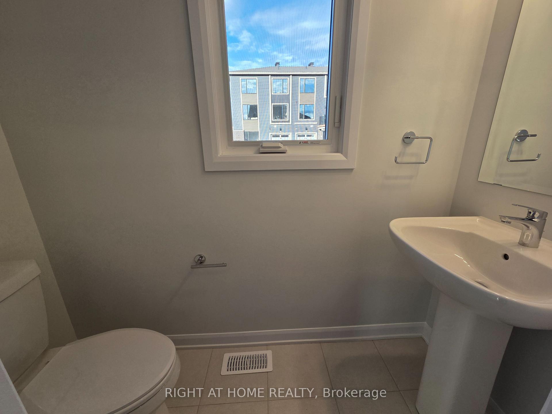 Photo 10 of 232 Bankside Way, Ottawa, Barrhaven - Half Moon Bay — HOMEH