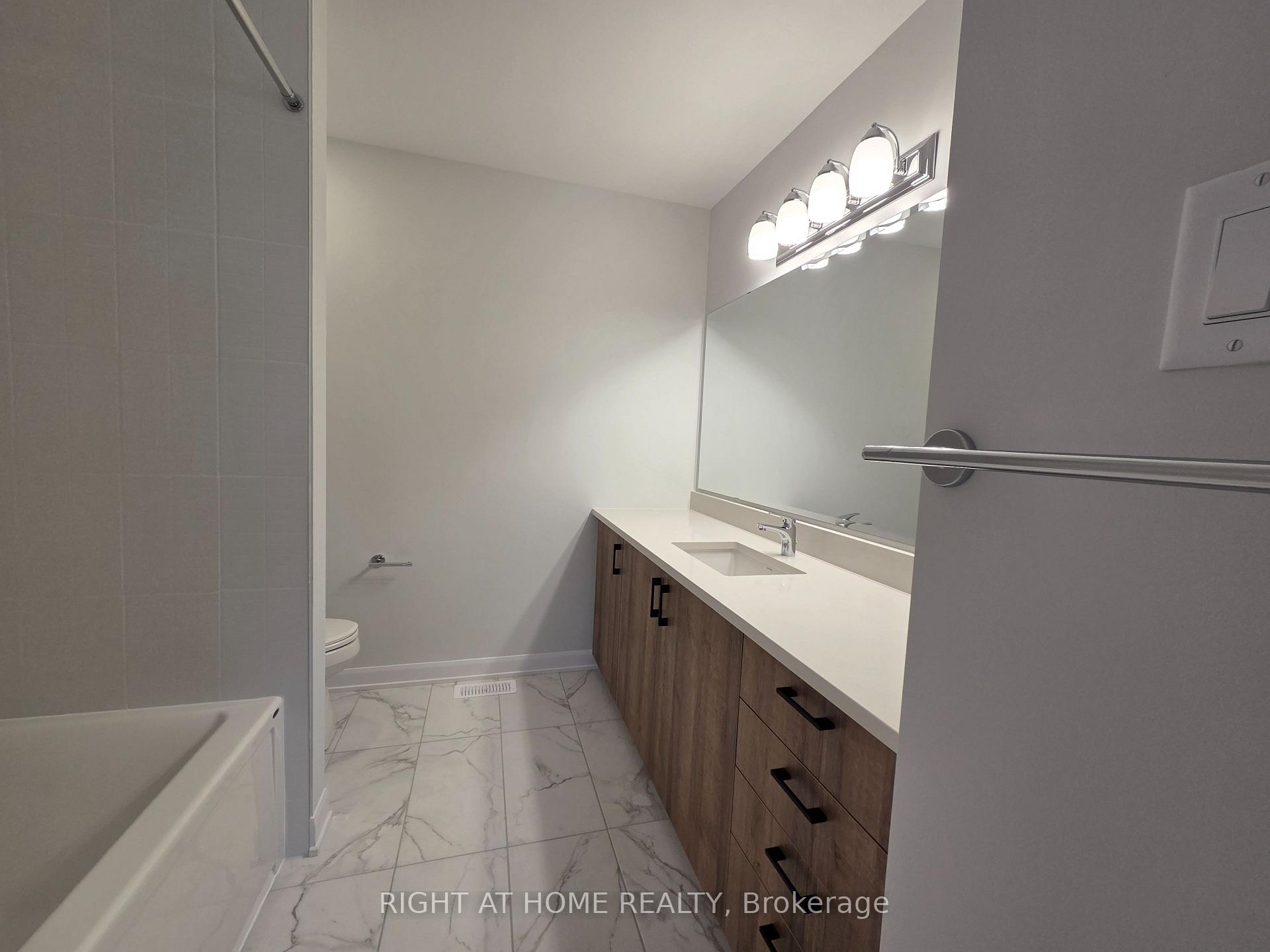 Photo 16 of 232 Bankside Way, Ottawa, Barrhaven - Half Moon Bay — HOMEH