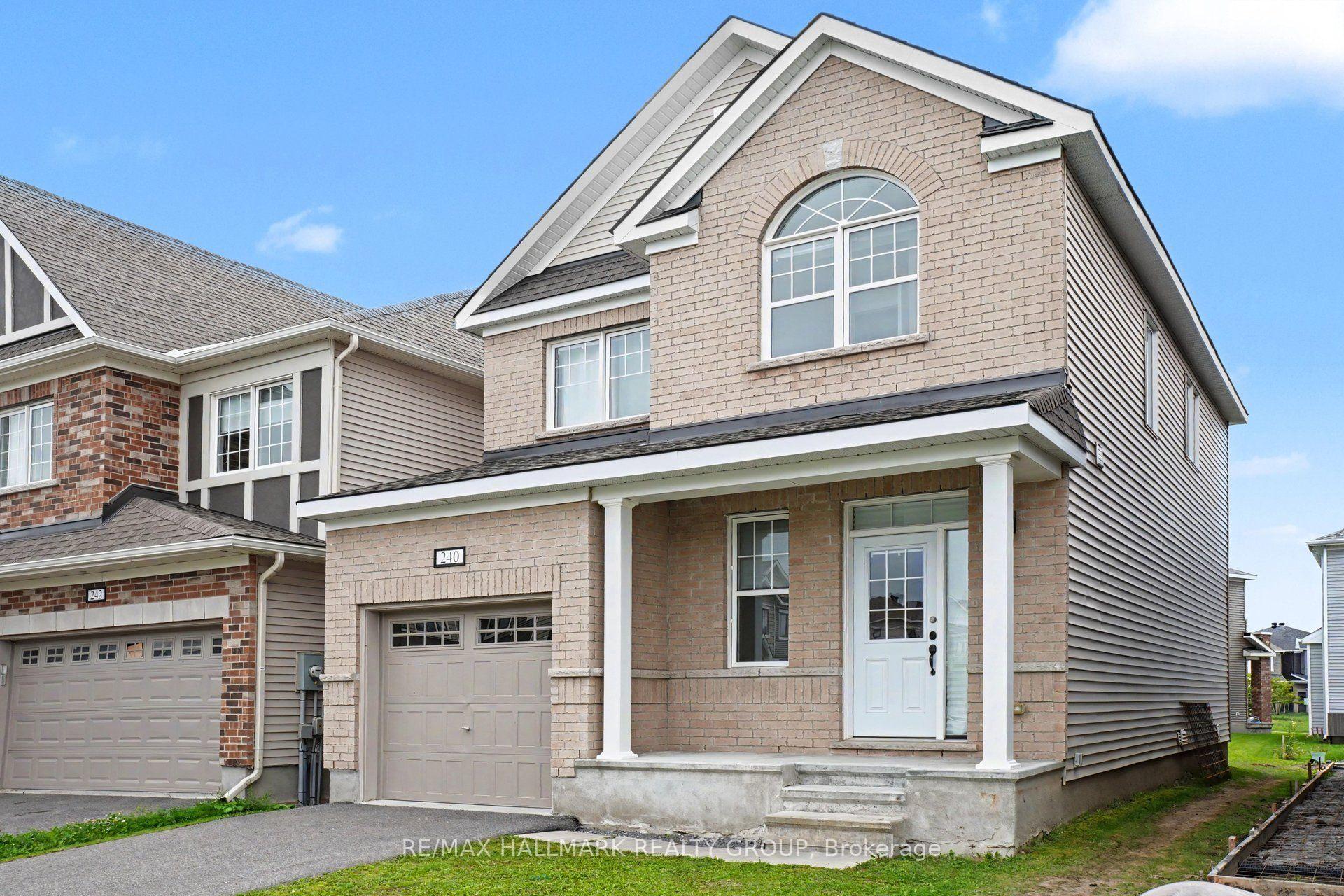 Photo 2 of 240 Sweetvalley Drive, Ottawa, Avalon West — HOMEH