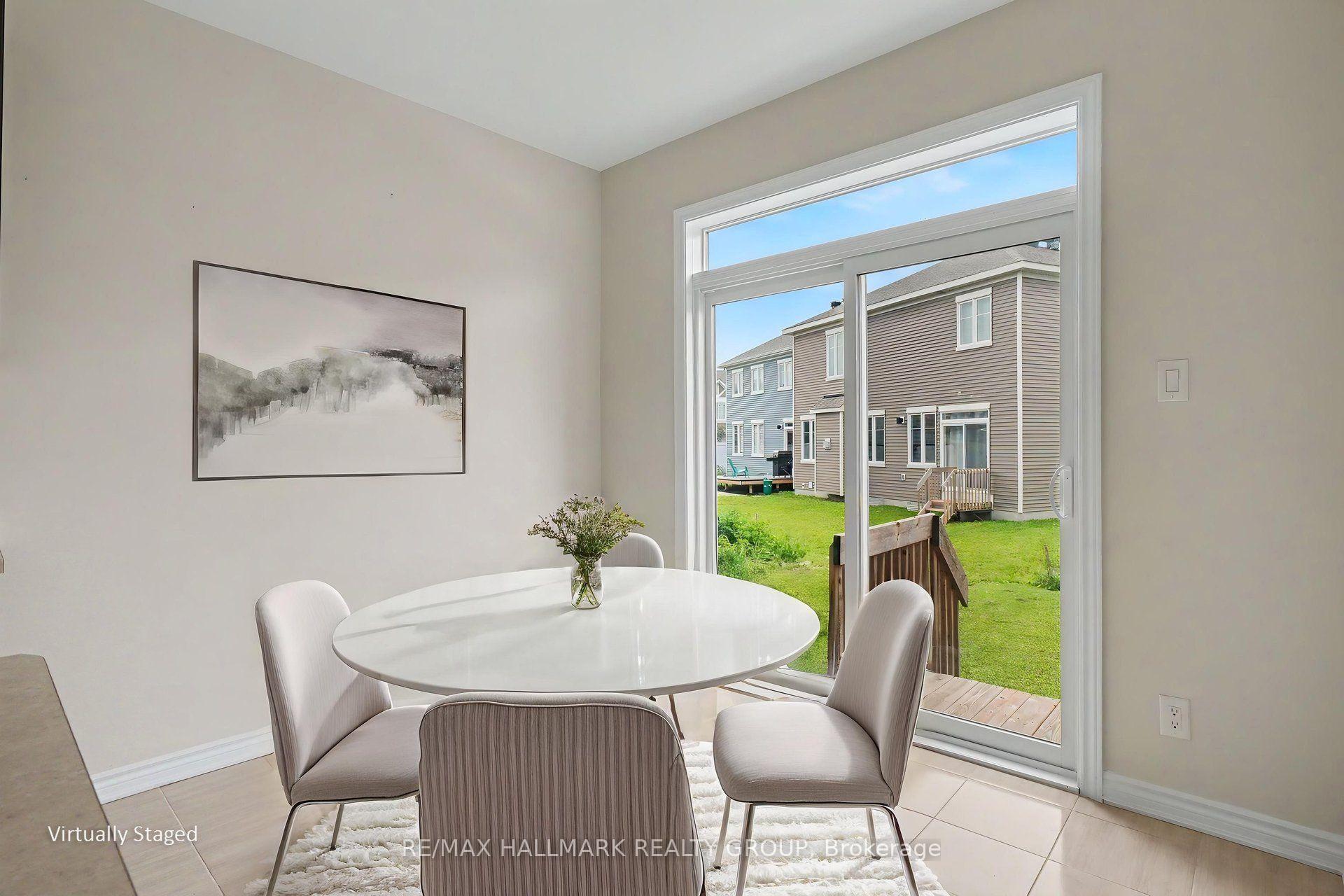 Photo 14 of 240 Sweetvalley Drive, Ottawa, Avalon West — HOMEH