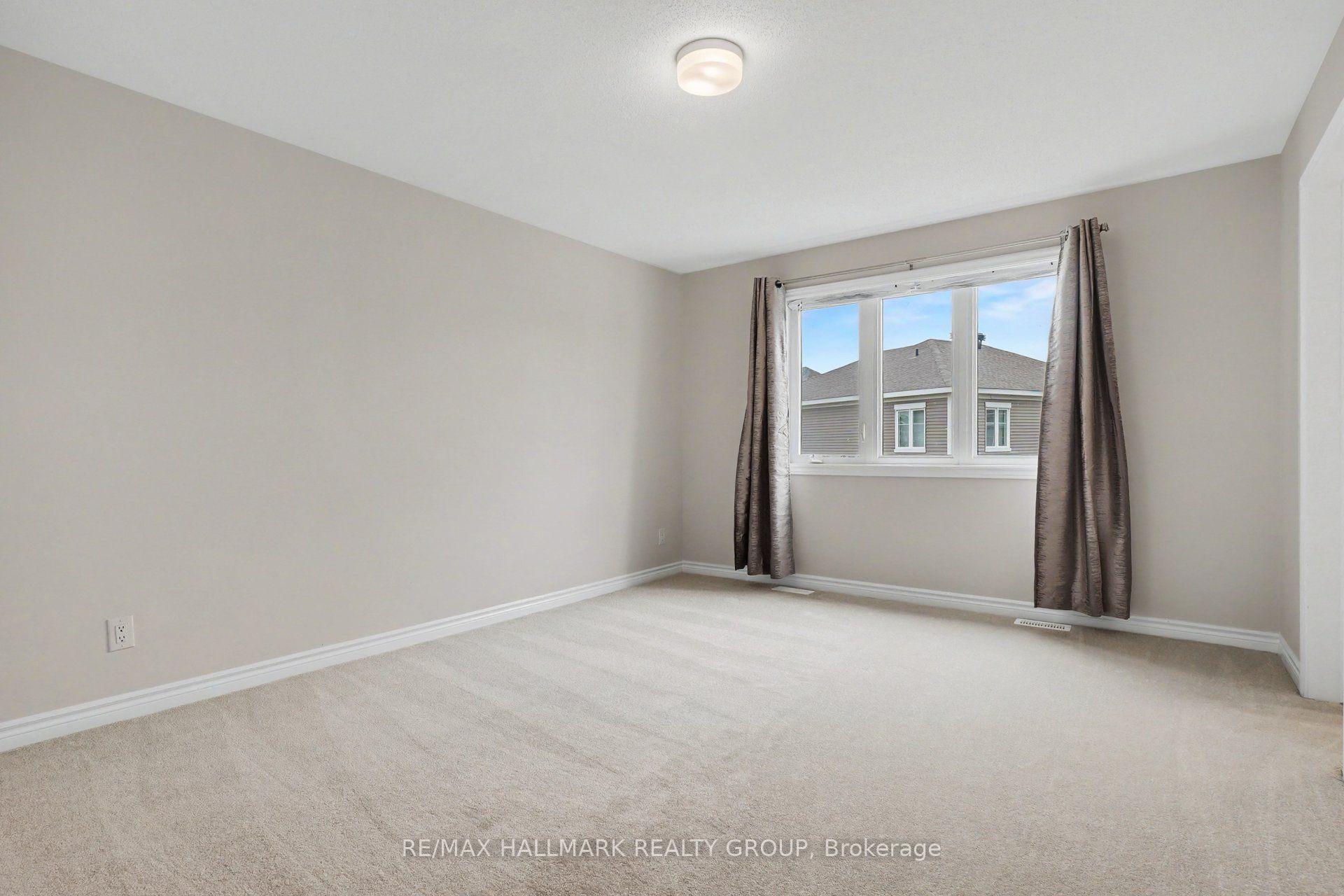 Photo 21 of 240 Sweetvalley Drive, Ottawa, Avalon West — HOMEH