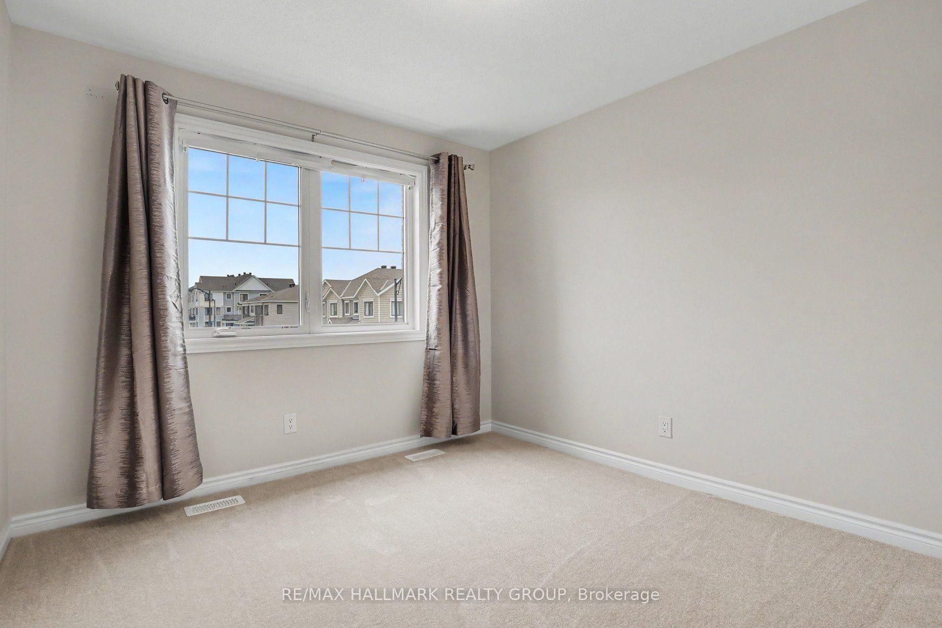 Photo 25 of 240 Sweetvalley Drive, Ottawa, Avalon West — HOMEH