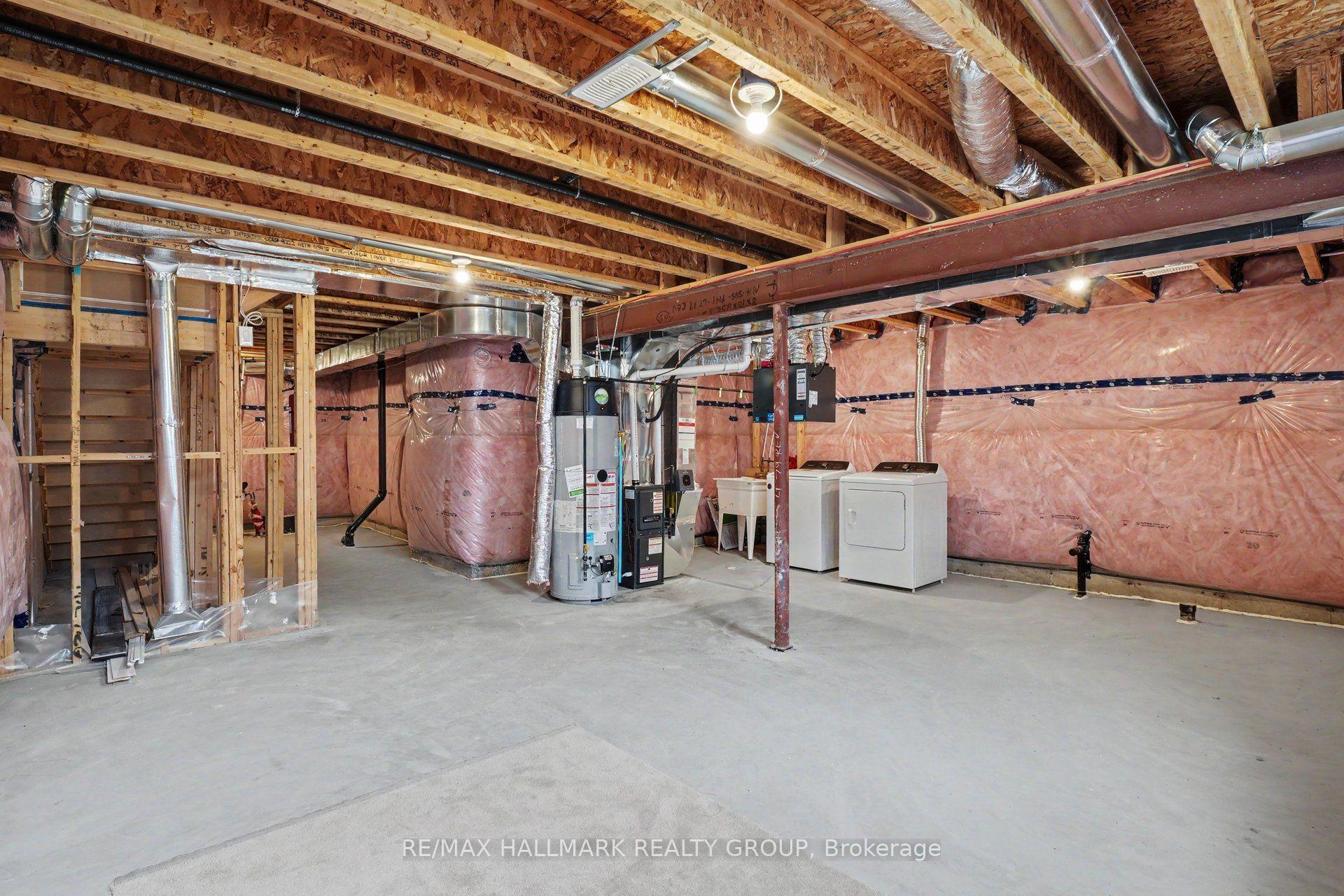 Photo 32 of 240 Sweetvalley Drive, Ottawa, Avalon West — HOMEH