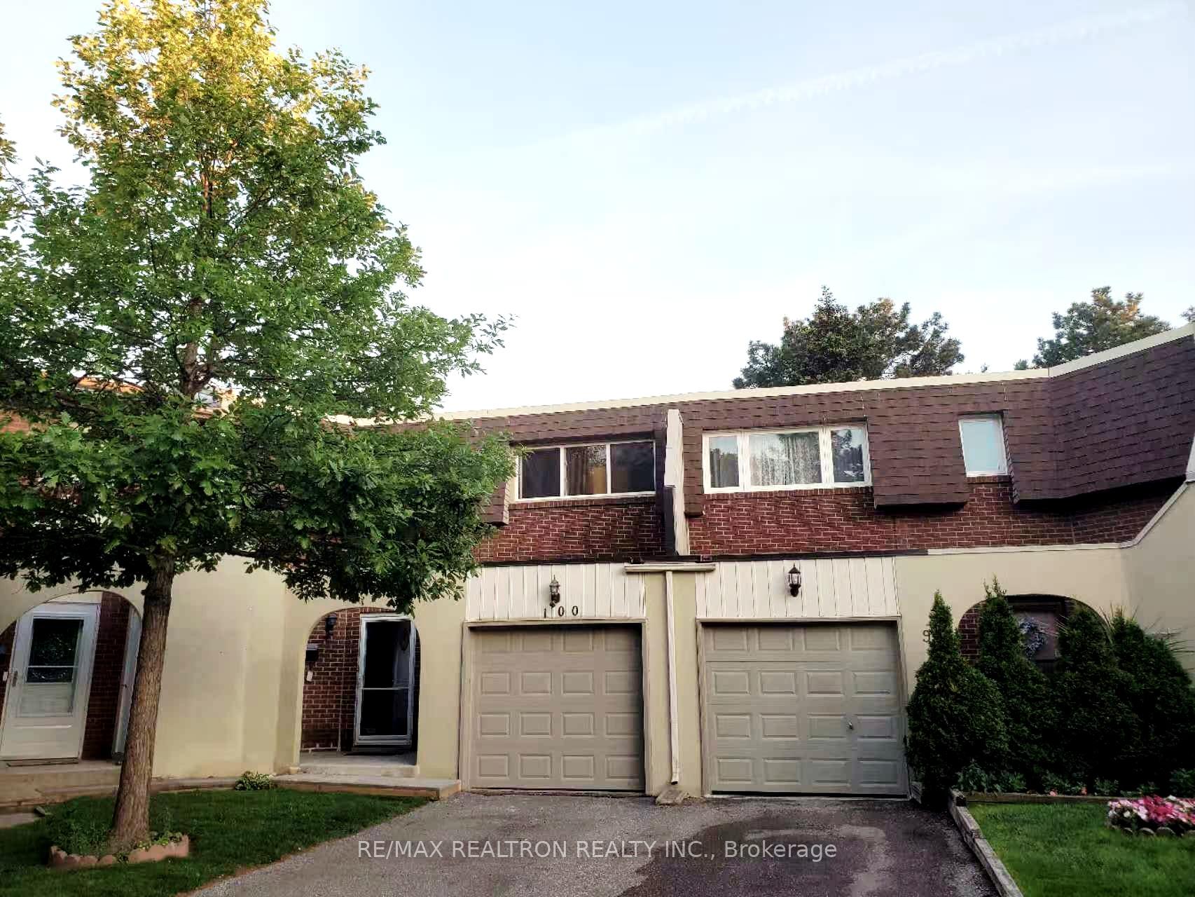 Photo of Unit 100, 1180 Mississauga Valley Boulevard
