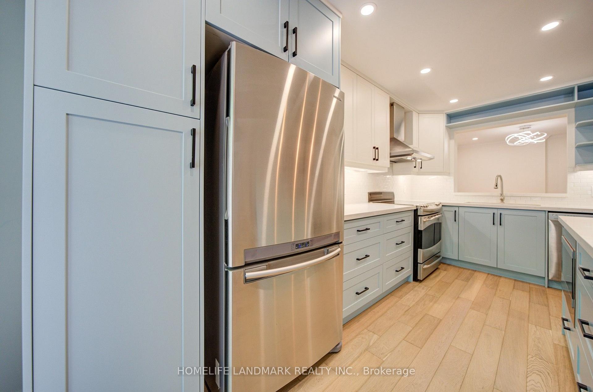 Photo 10 of Unit 106, 5418 Yonge Street, North York, Willowdale West — HOMEH