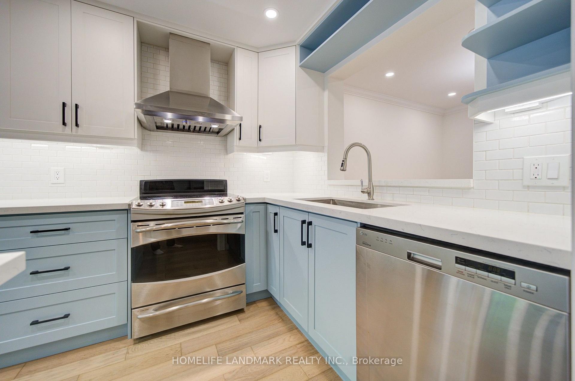 Photo 12 of Unit 106, 5418 Yonge Street, North York, Willowdale West — HOMEH