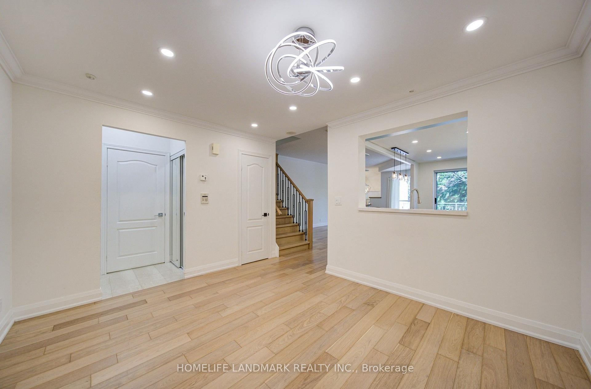 Photo 15 of Unit 106, 5418 Yonge Street, North York, Willowdale West — HOMEH