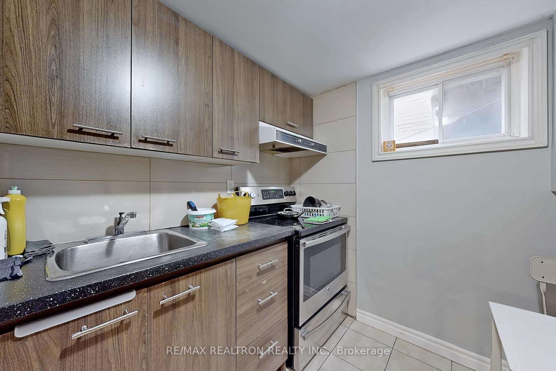 Photo 6 of Unit Basement, 55 Danby Avenue, North York, Bathurst Manor — HOMEH
