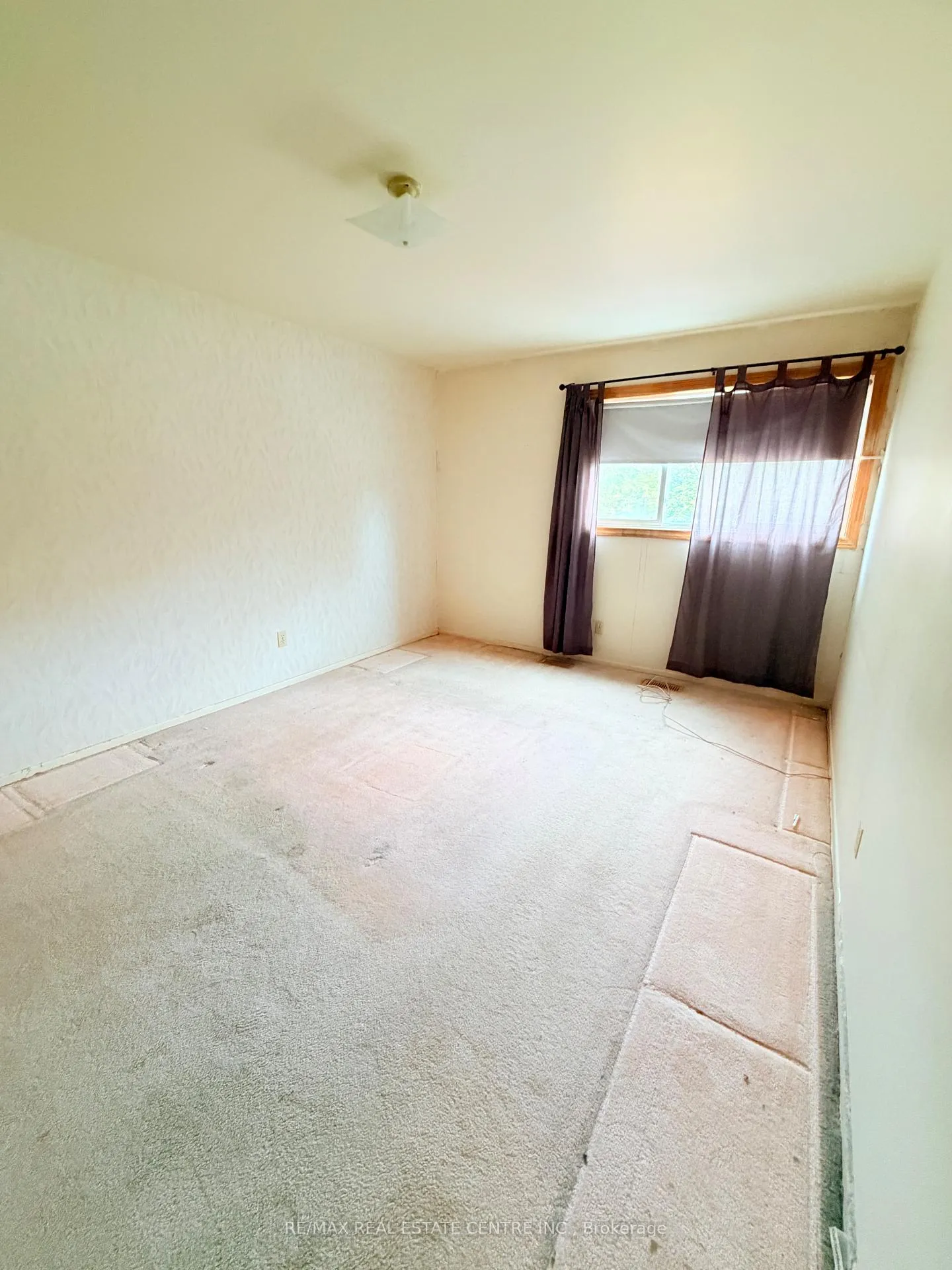 Photo 11 of 1028 Bridletowne Circle, Scarborough, L'Amoreaux — HOMEH