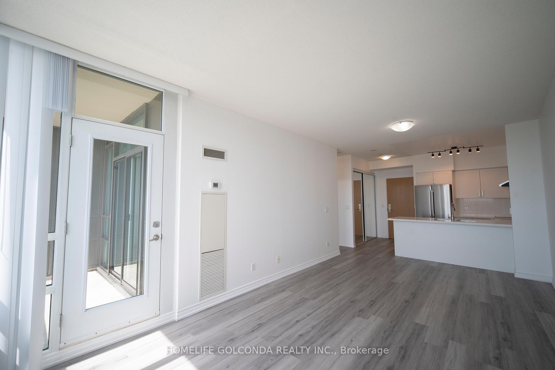 Photo 9 of Unit 1106, 509 Beecroft Road, North York, Willowdale West — HOMEH