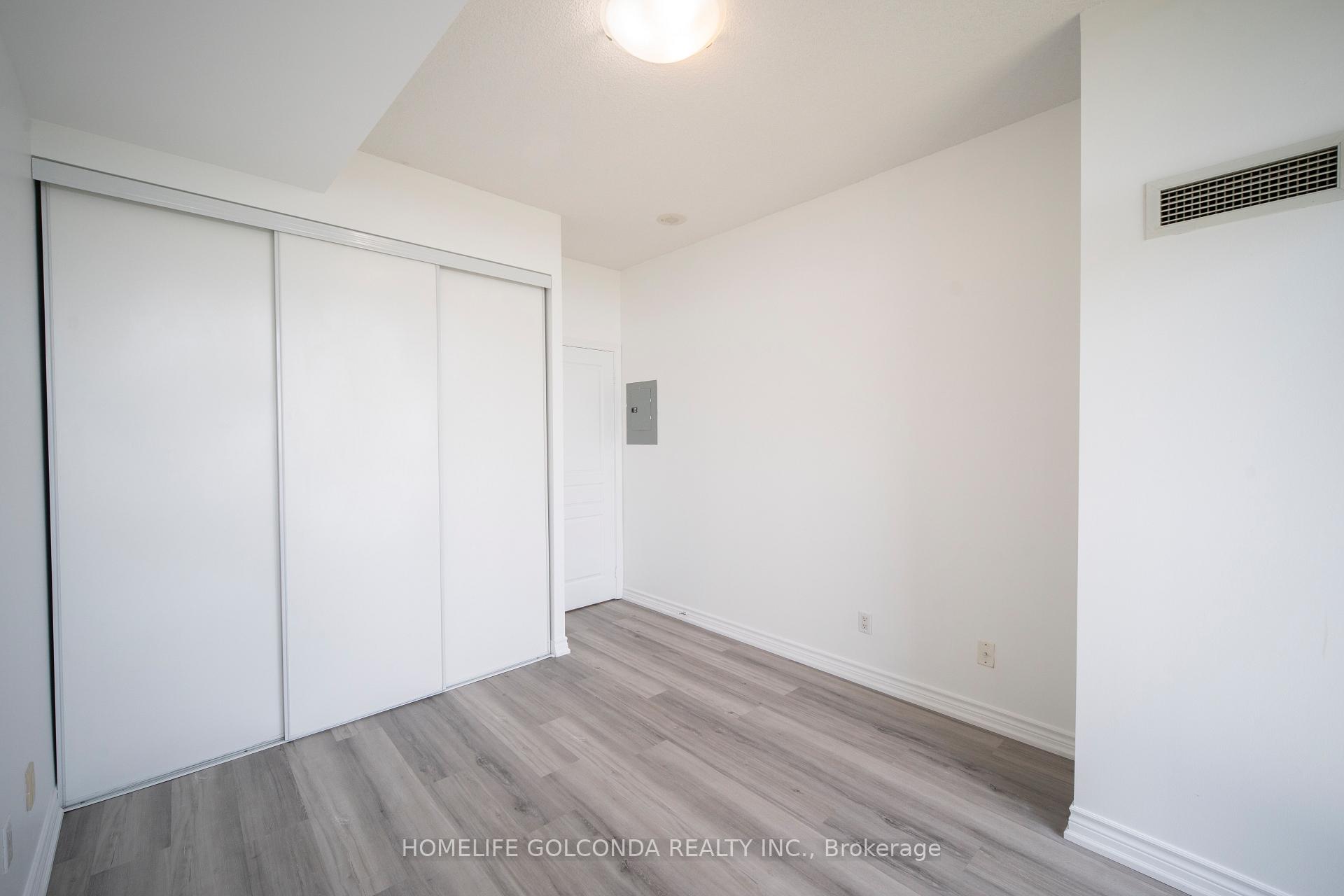 Photo 18 of Unit 1106, 509 Beecroft Road, North York, Willowdale West — HOMEH