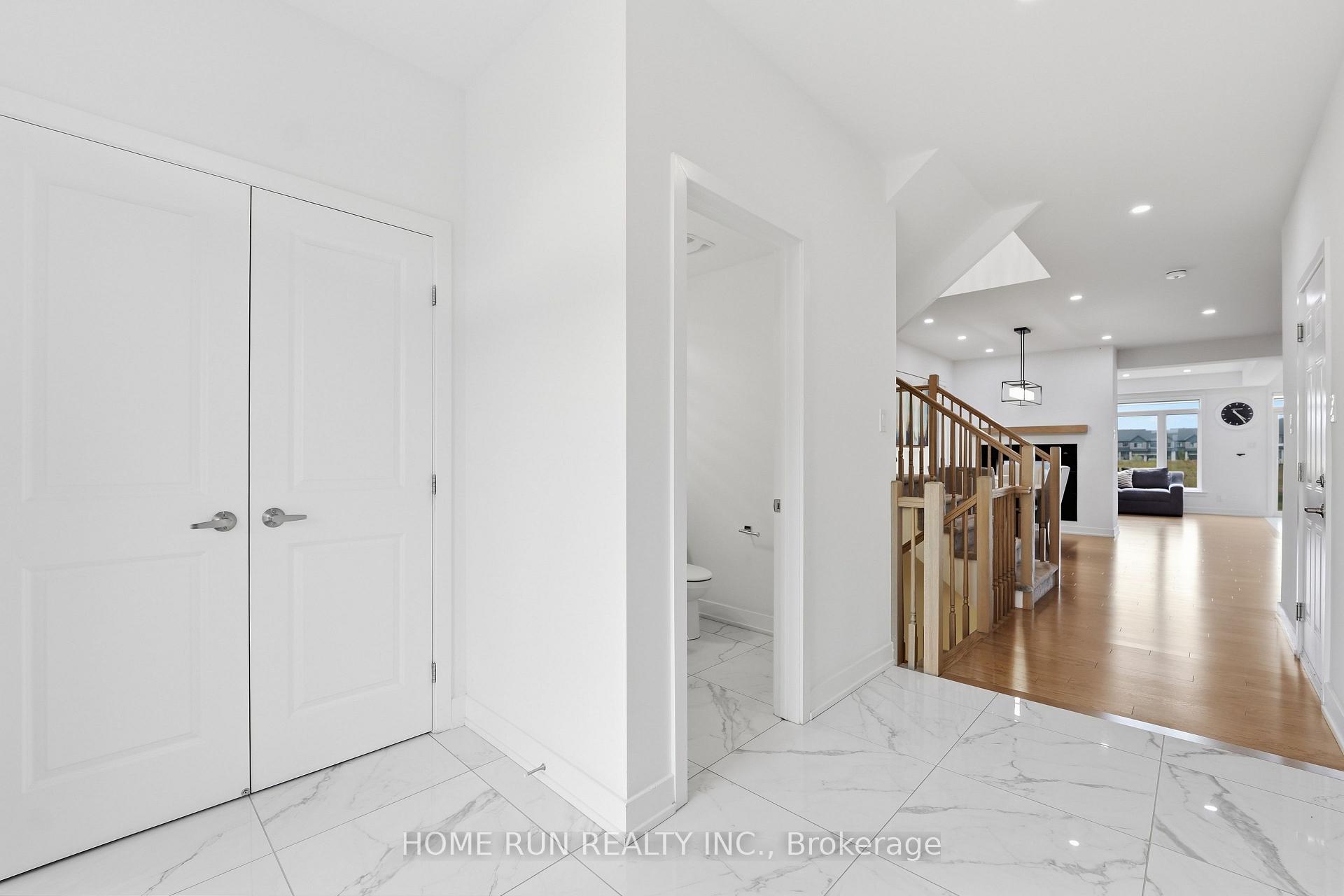 Photo 4 of 912 Duxbury Lane, Ottawa, Riverside South/Gloucester Glen — HOMEH