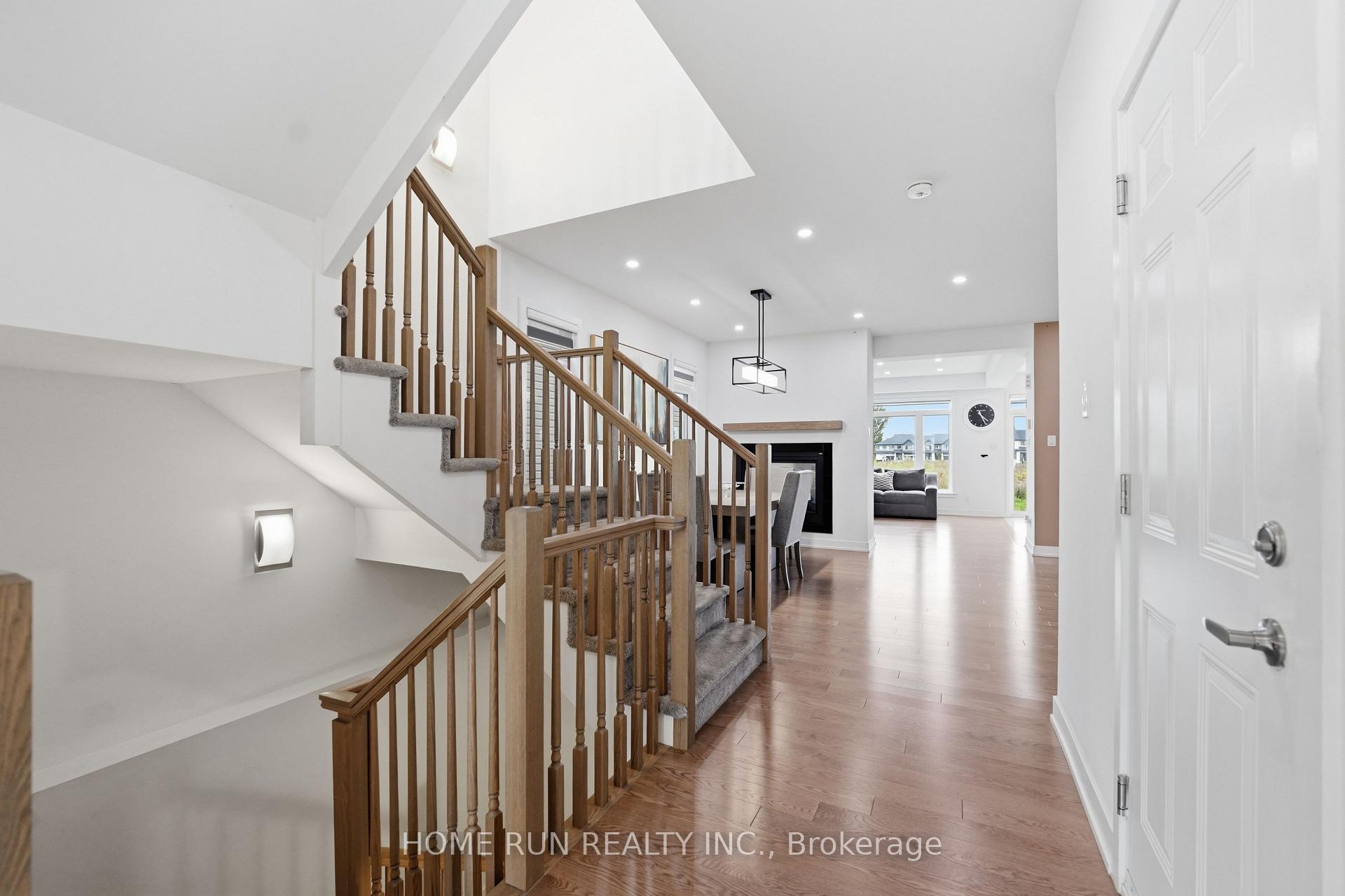 Photo 7 of 912 Duxbury Lane, Ottawa, Riverside South/Gloucester Glen — HOMEH