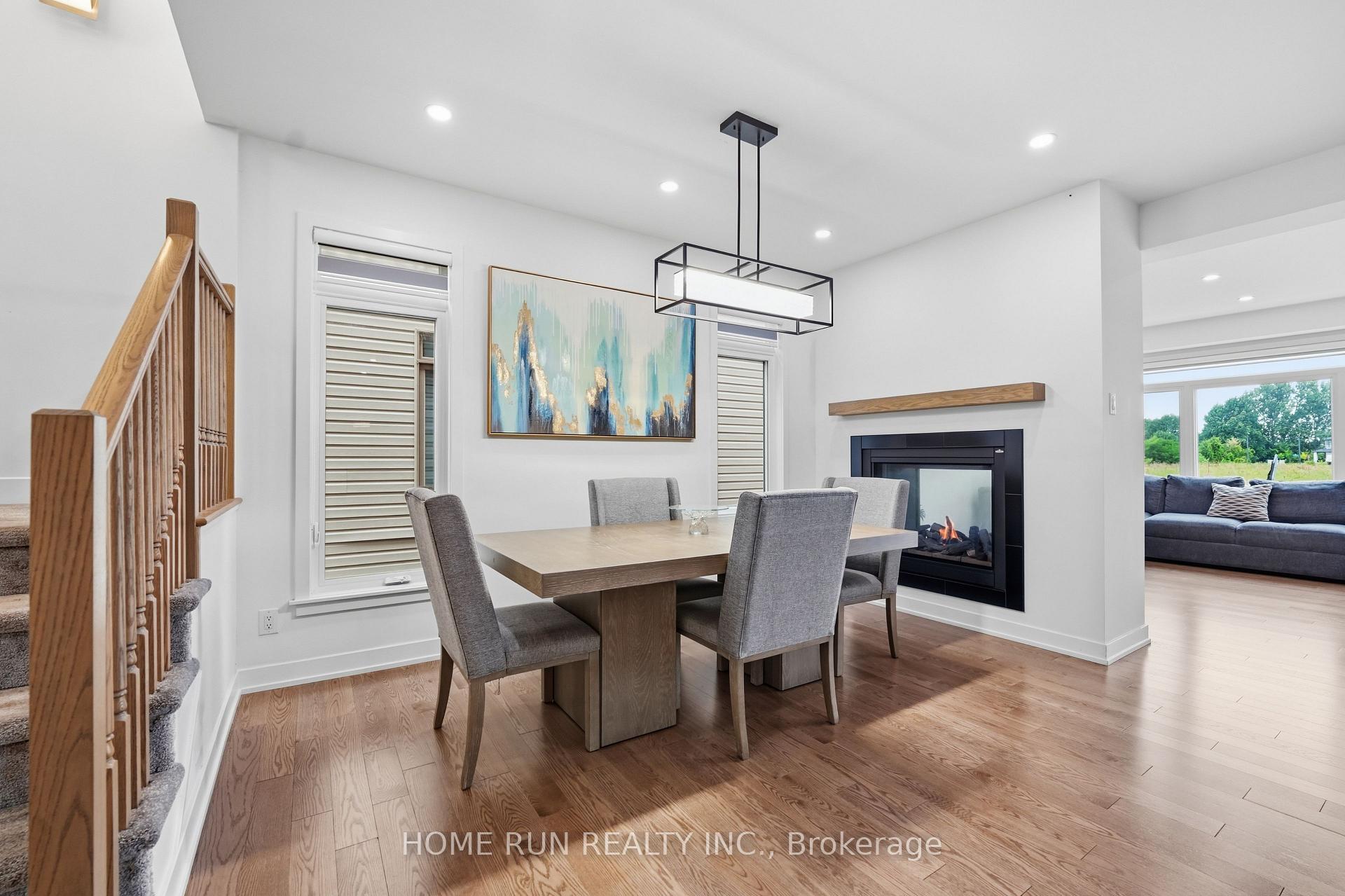 Photo 9 of 912 Duxbury Lane, Ottawa, Riverside South/Gloucester Glen — HOMEH