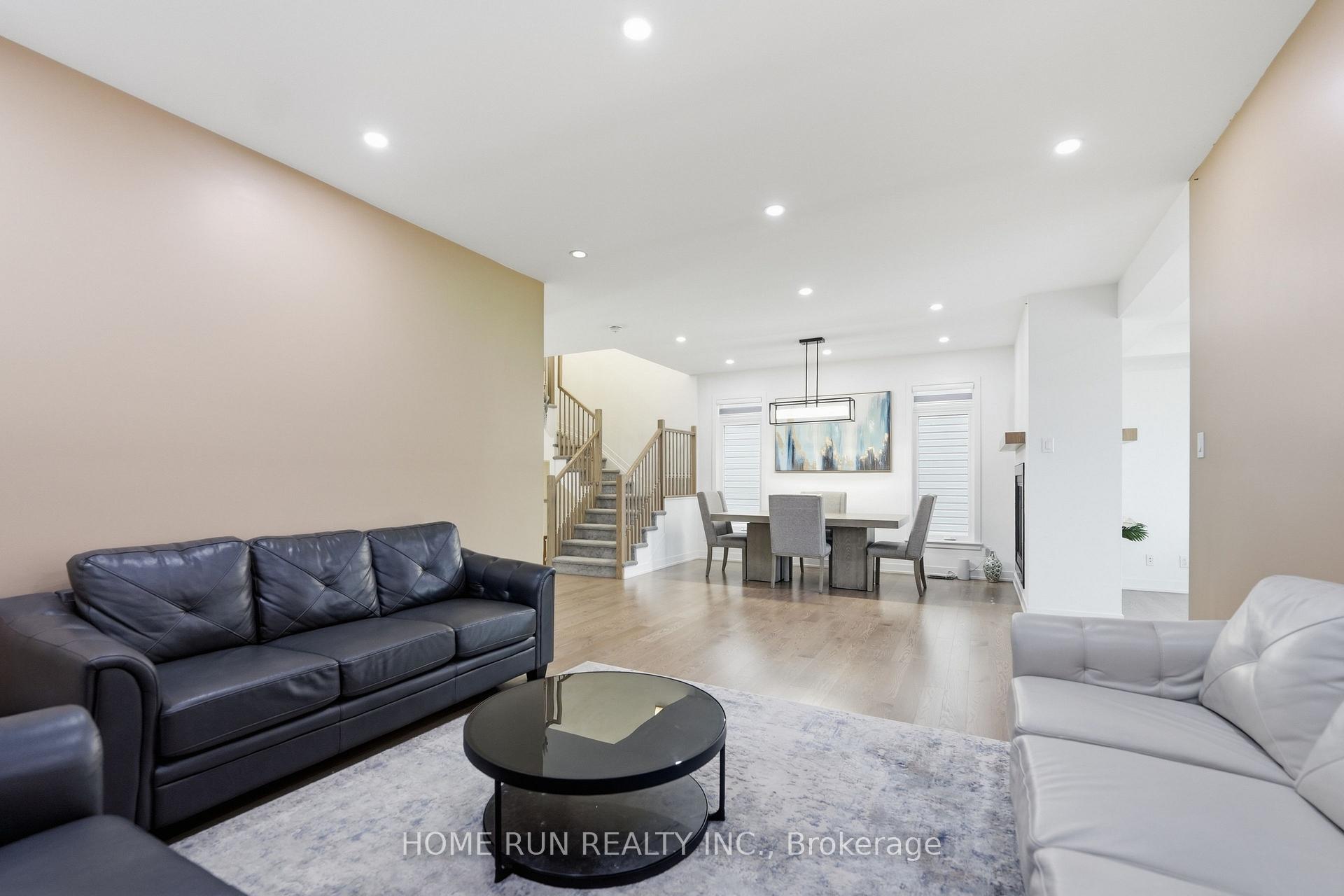 Photo 13 of 912 Duxbury Lane, Ottawa, Riverside South/Gloucester Glen — HOMEH