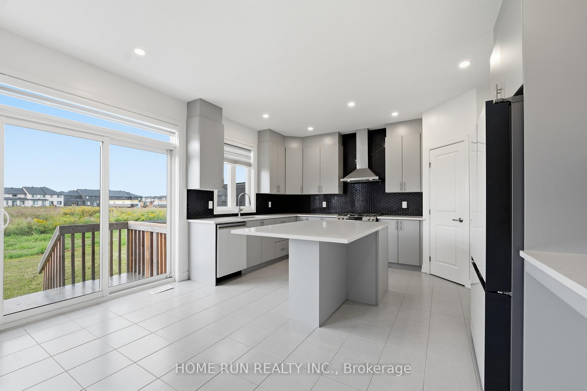 Photo 22 of 912 Duxbury Lane, Ottawa, Riverside South/Gloucester Glen — HOMEH