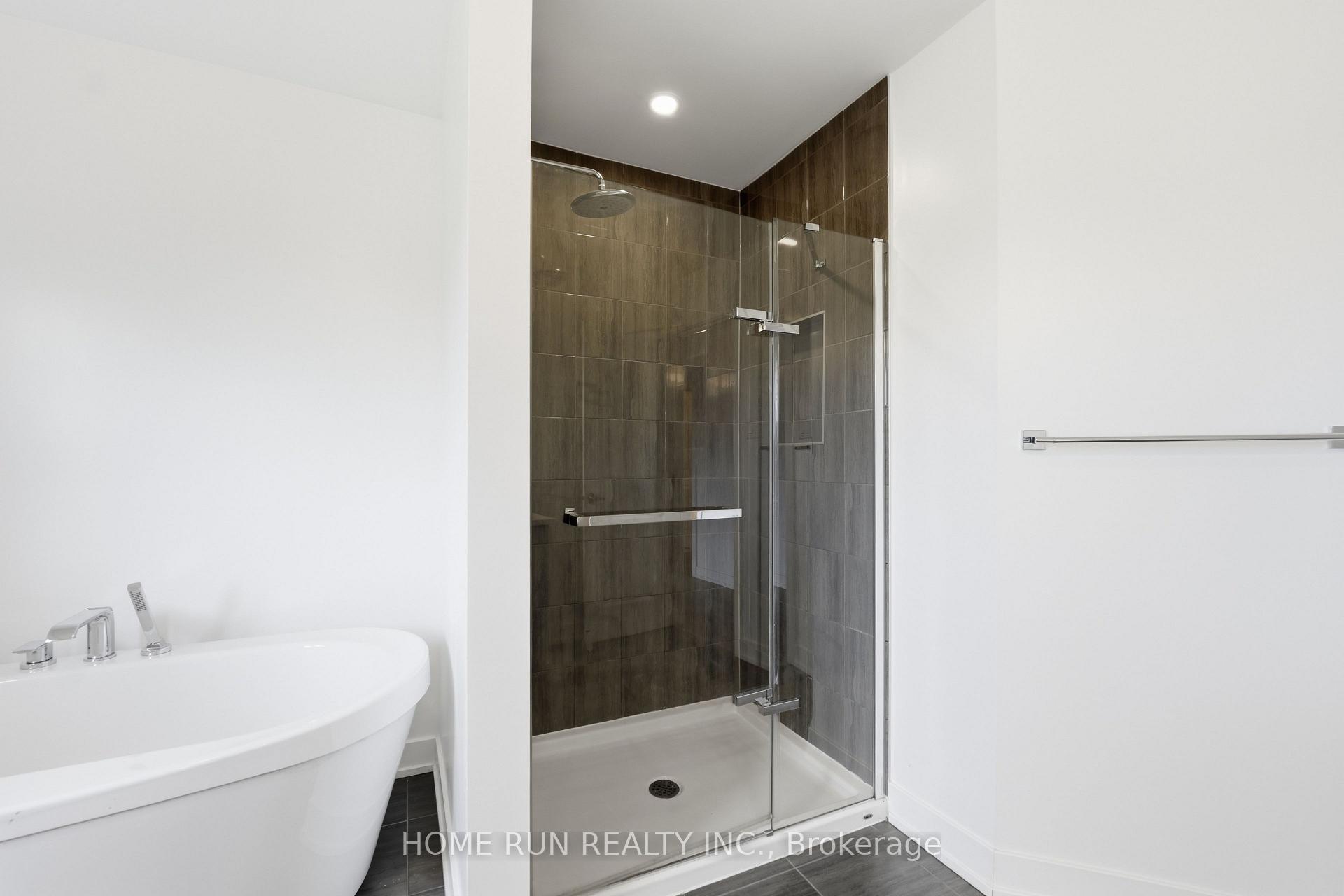 Photo 28 of 912 Duxbury Lane, Ottawa, Riverside South/Gloucester Glen — HOMEH
